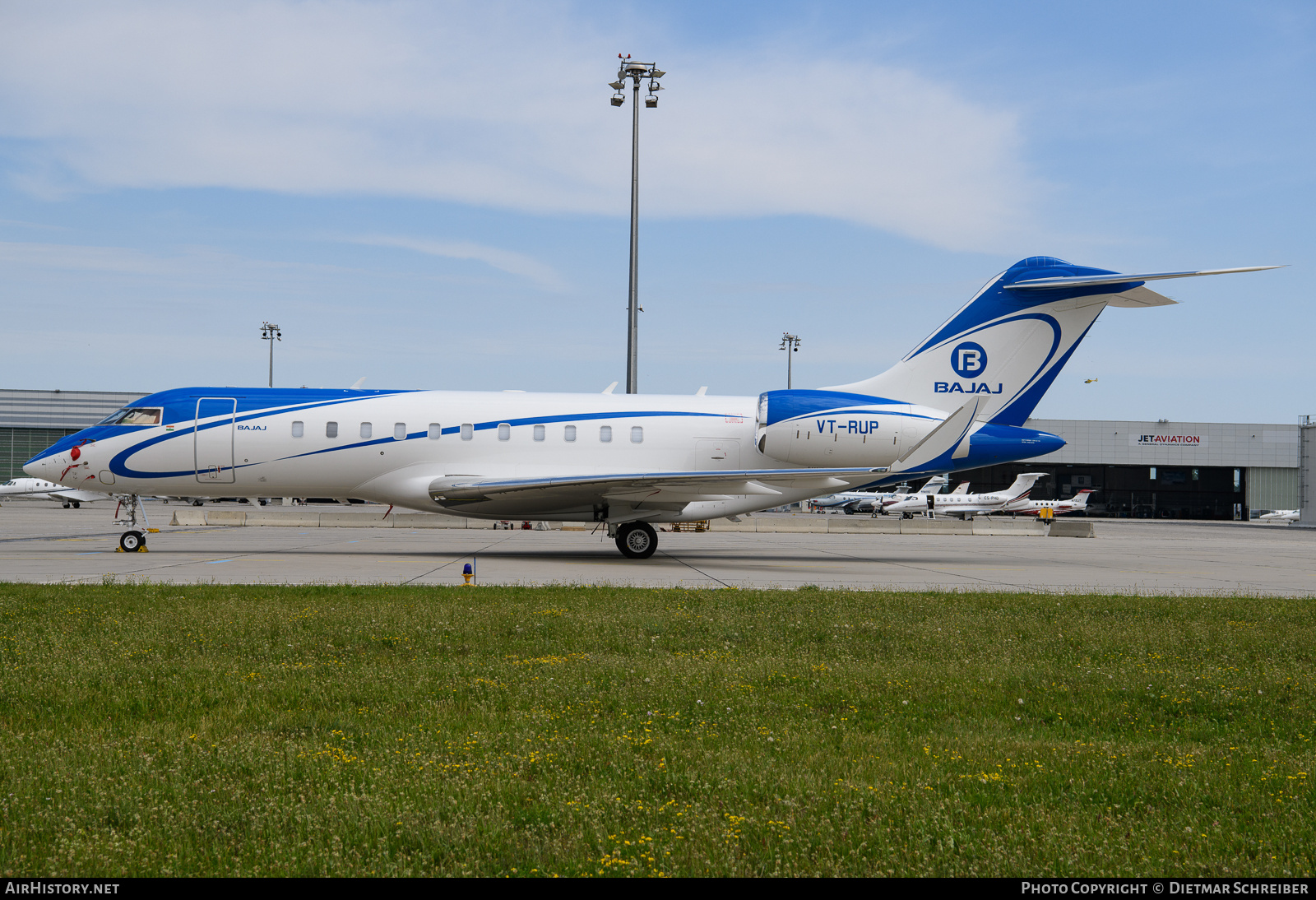 Aircraft Photo of VT-RUP | Bombardier Global 5000 (BD-700-1A11) | Bajaj Group | AirHistory.net #808272