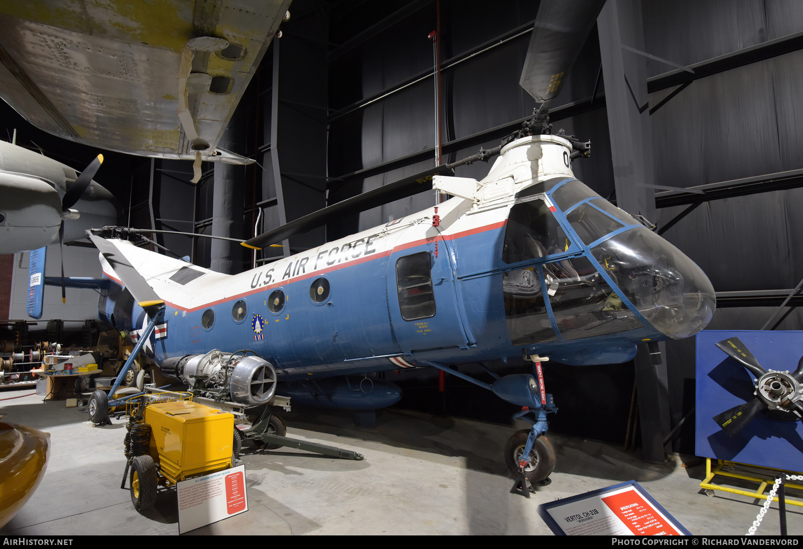 Aircraft Photo of 52-8685 / 0-28685 | Piasecki CH-21B Workhorse | USA - Air Force | AirHistory.net #808323