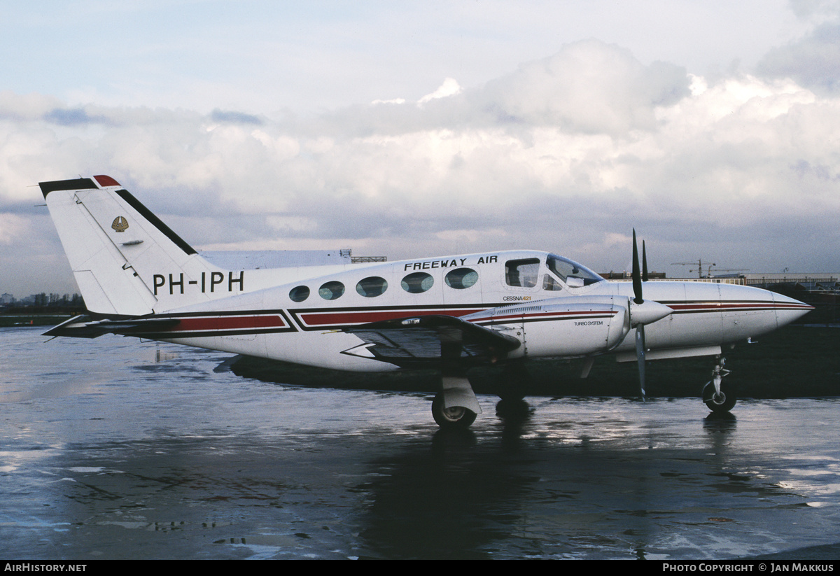 Aircraft Photo of PH-IPH | Cessna 421C Golden Eagle | Freeway Air | AirHistory.net #808421