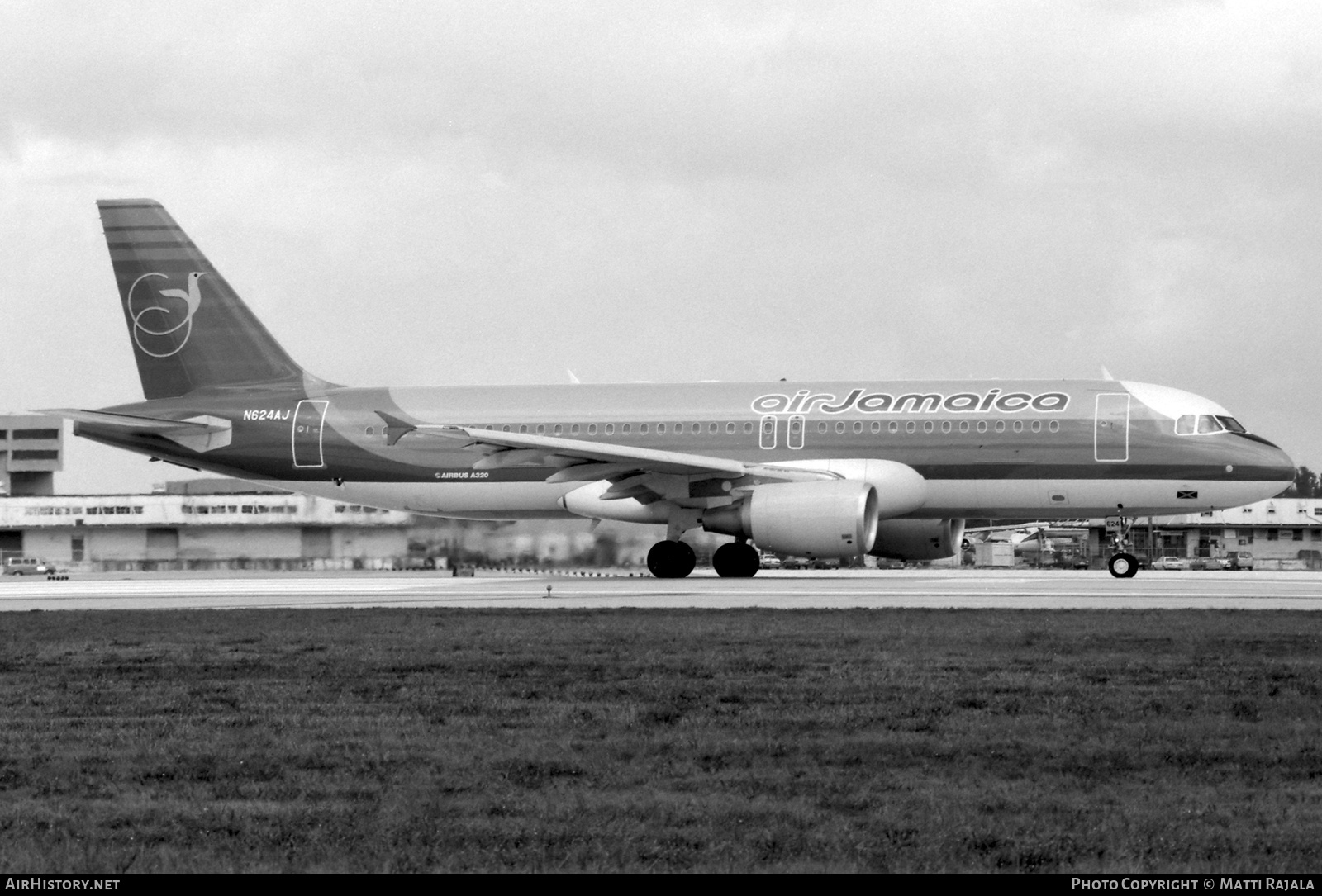Aircraft Photo of N624AJ | Airbus A320-214 | Air Jamaica | AirHistory.net #808438