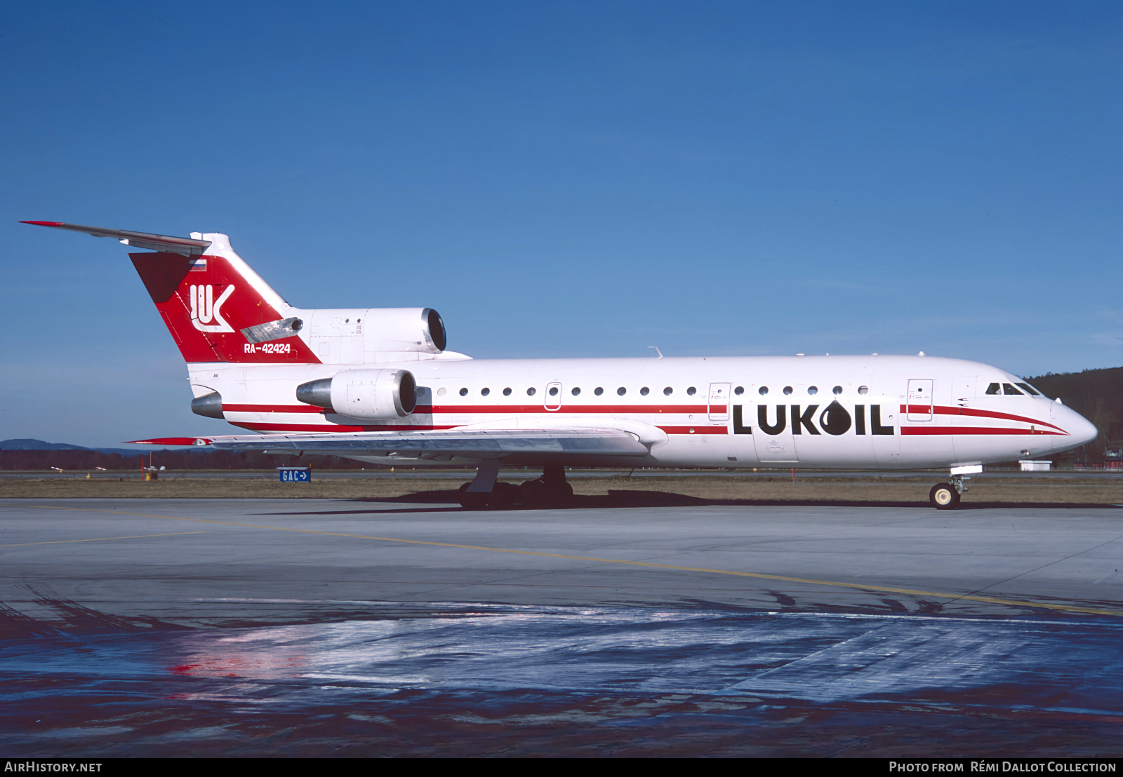 Aircraft Photo of RA-42424 | Yakovlev Yak-42D | Lukoil | AirHistory.net #808530