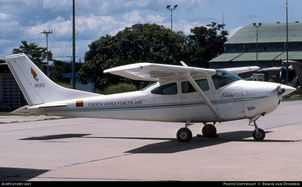 Aircraft Photo of 9555 | Cessna 182N Skylane | Venezuela - Air Force | AirHistory.net #808575