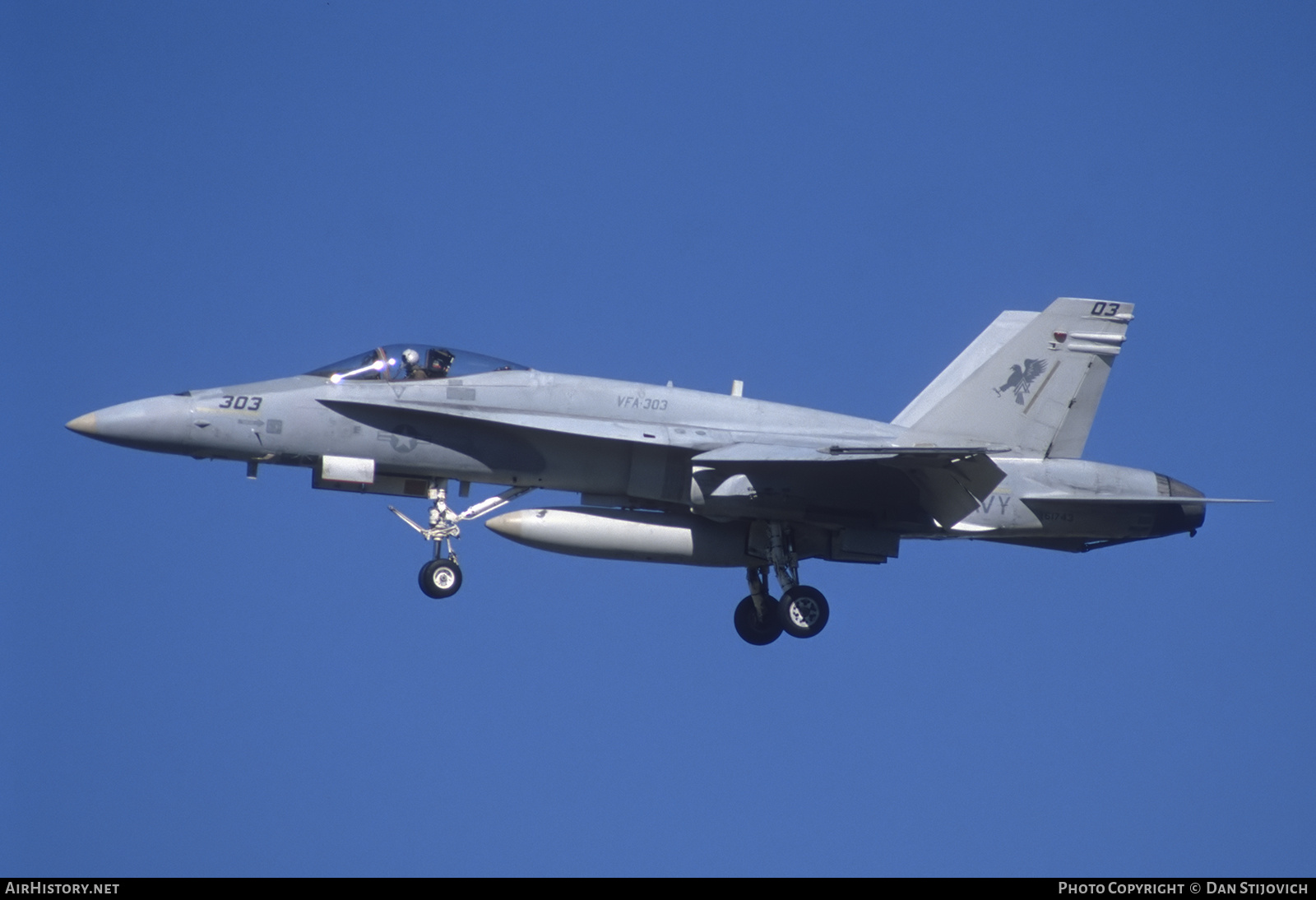 Aircraft Photo of 161743 | McDonnell Douglas F/A-18A Hornet | USA - Navy | AirHistory.net #808587