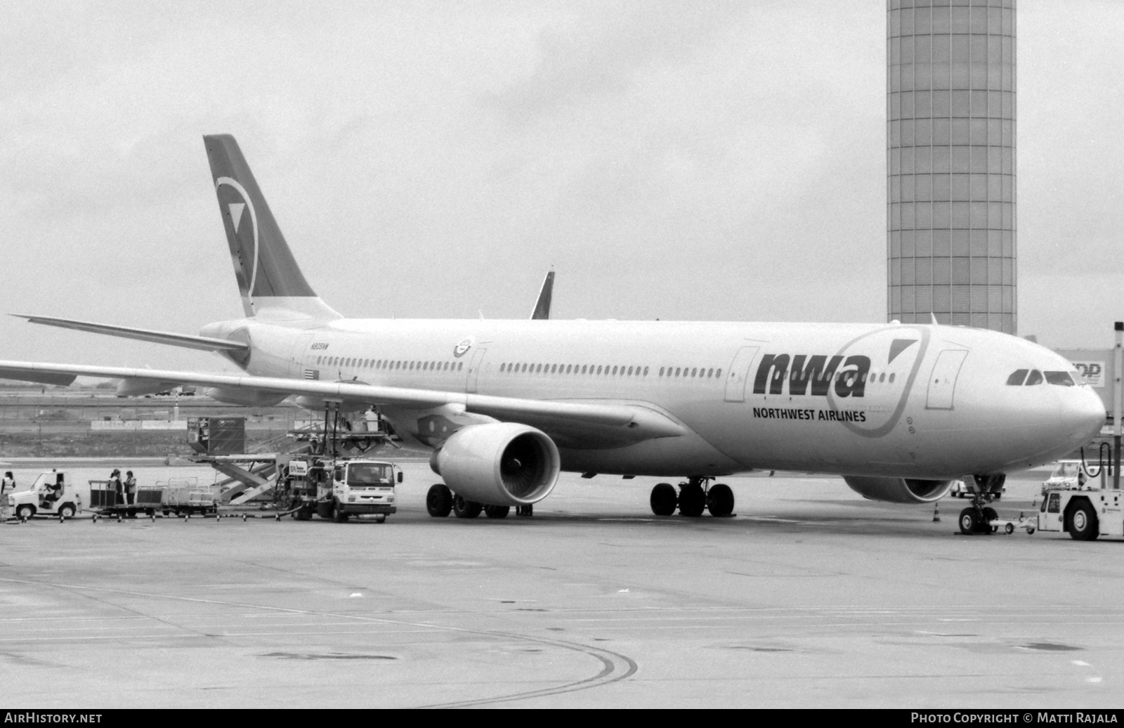 Aircraft Photo of N805NW | Airbus A330-323 | Northwest Airlines | AirHistory.net #808669