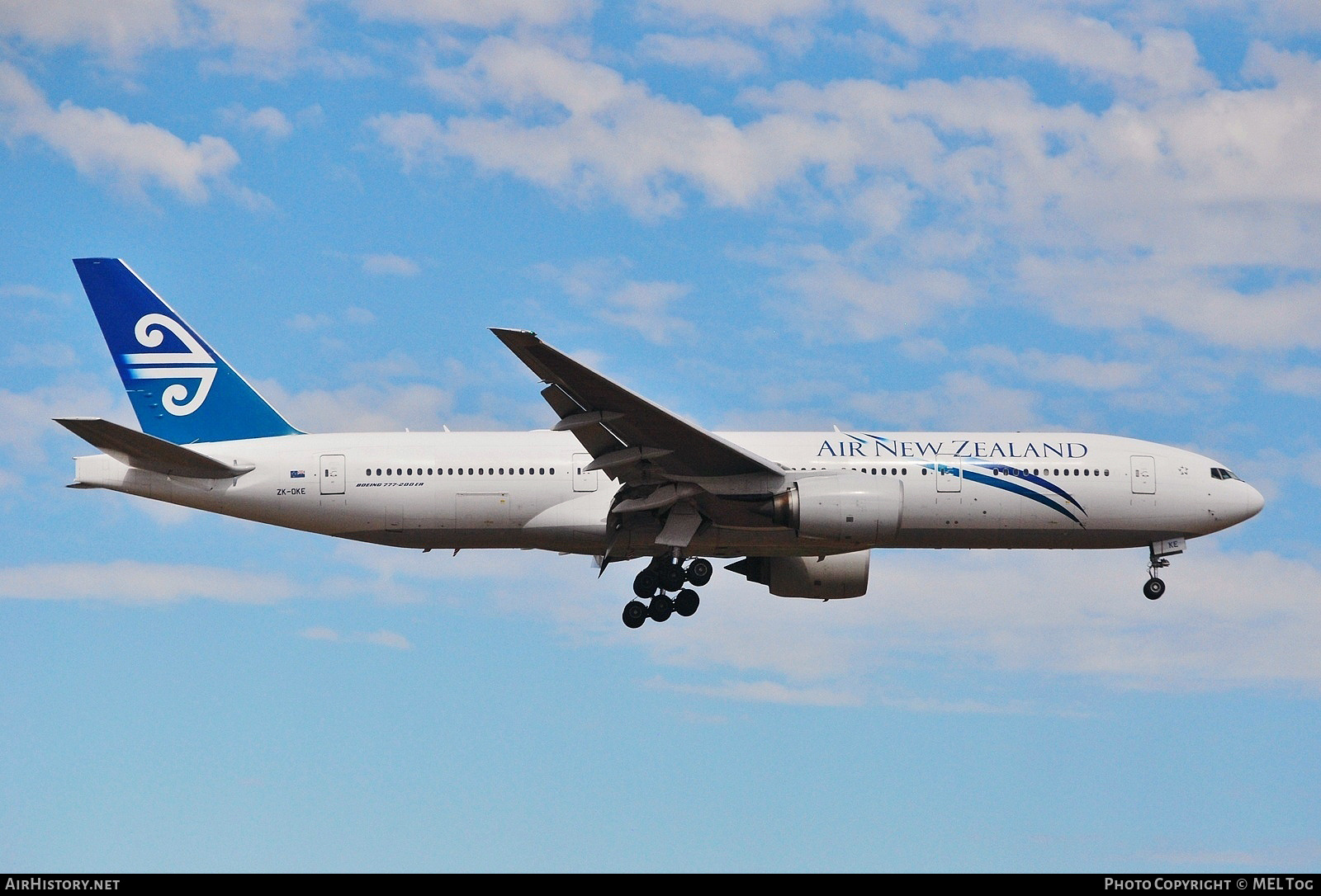 Aircraft Photo of ZK-OKE | Boeing 777-219/ER | Air New Zealand | AirHistory.net #808696