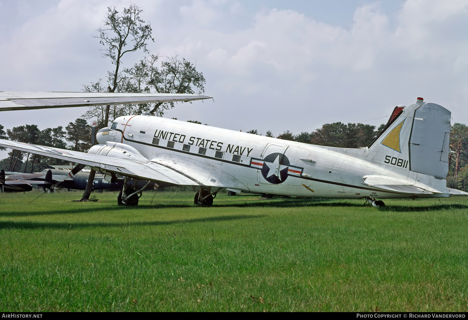 Aircraft Photo of 50811 | Douglas R4D-6 Skytrain | USA - Navy | AirHistory.net #808791