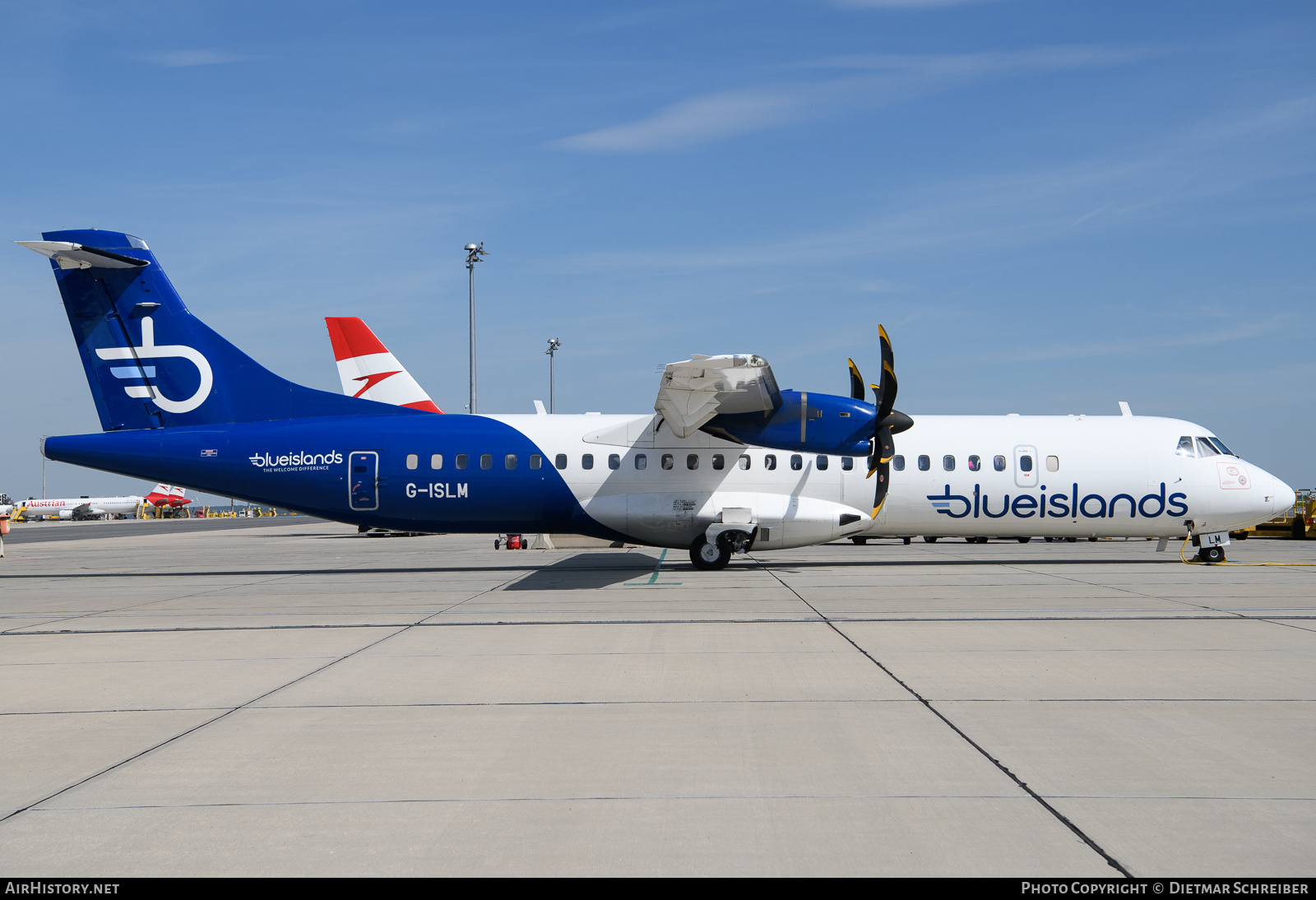 Aircraft Photo of G-ISLM | ATR ATR-72-500 (ATR-72-212A) | Blue Islands | AirHistory.net #808894