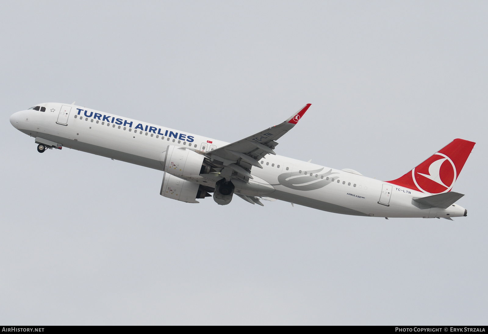 Aircraft Photo of TC-LTN | Airbus A321-271NX | Turkish Airlines | AirHistory.net #808941