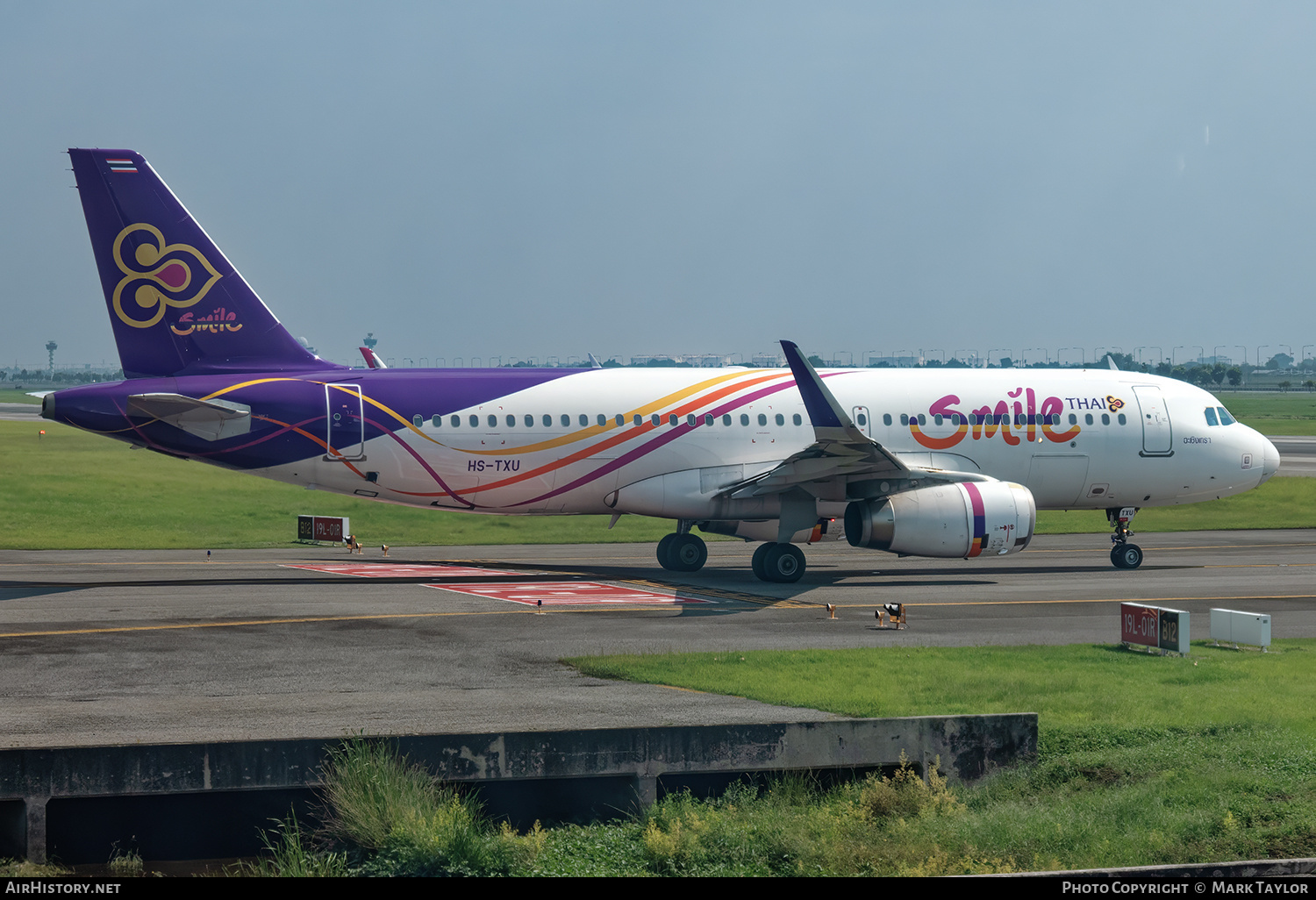 Aircraft Photo of HS-TXU | Airbus A320-232 | Thai Smile | AirHistory.net #809021