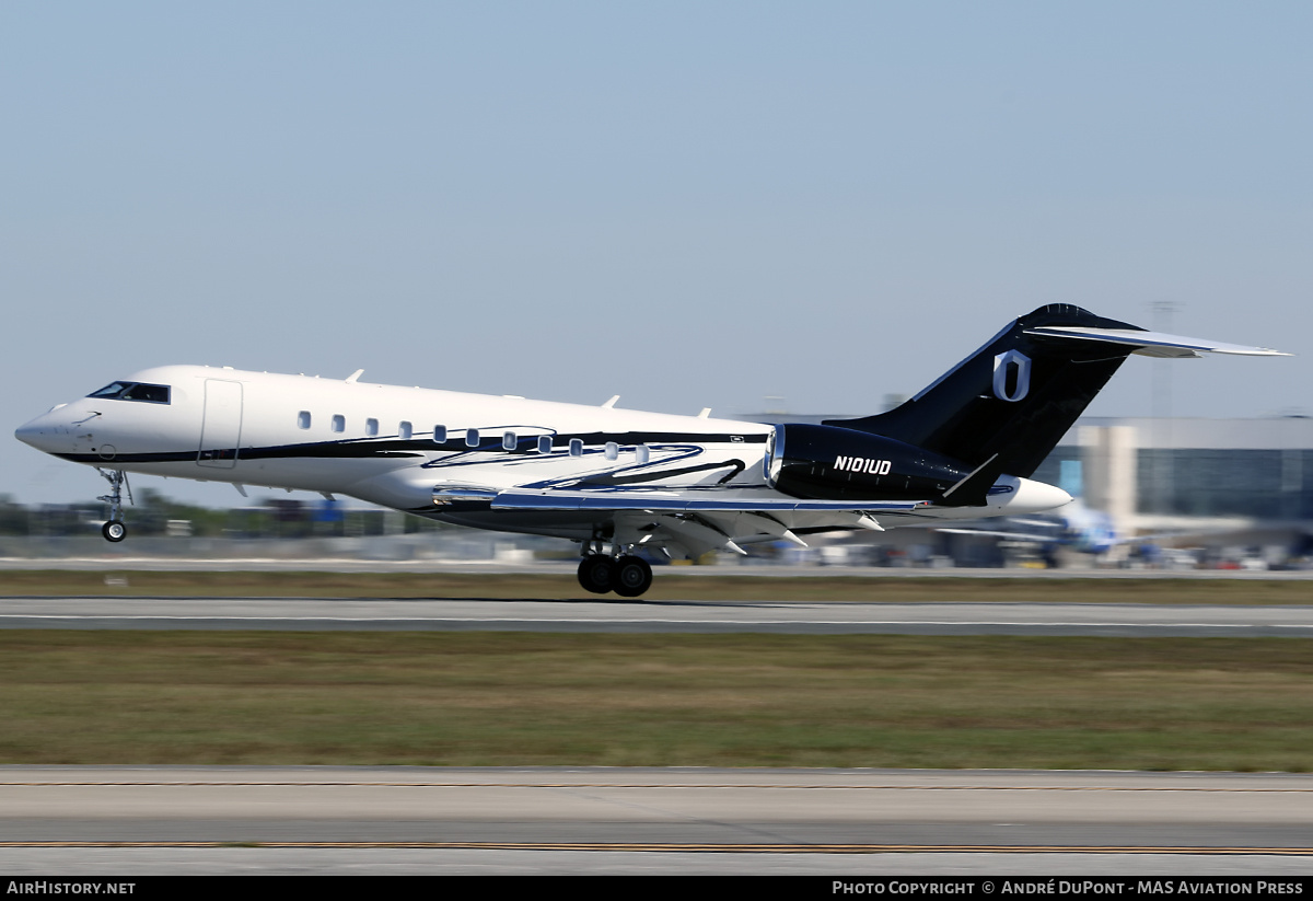 Aircraft Photo of N101UD | Bombardier Global 5500 (BD-700-1A11) | AirHistory.net #809035