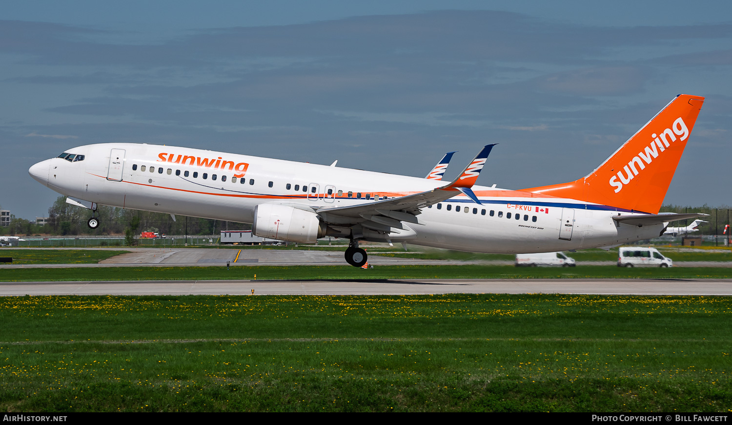 Aircraft Photo of C-FKVU | Boeing 737-86N | Sunwing Airlines | AirHistory.net #809126