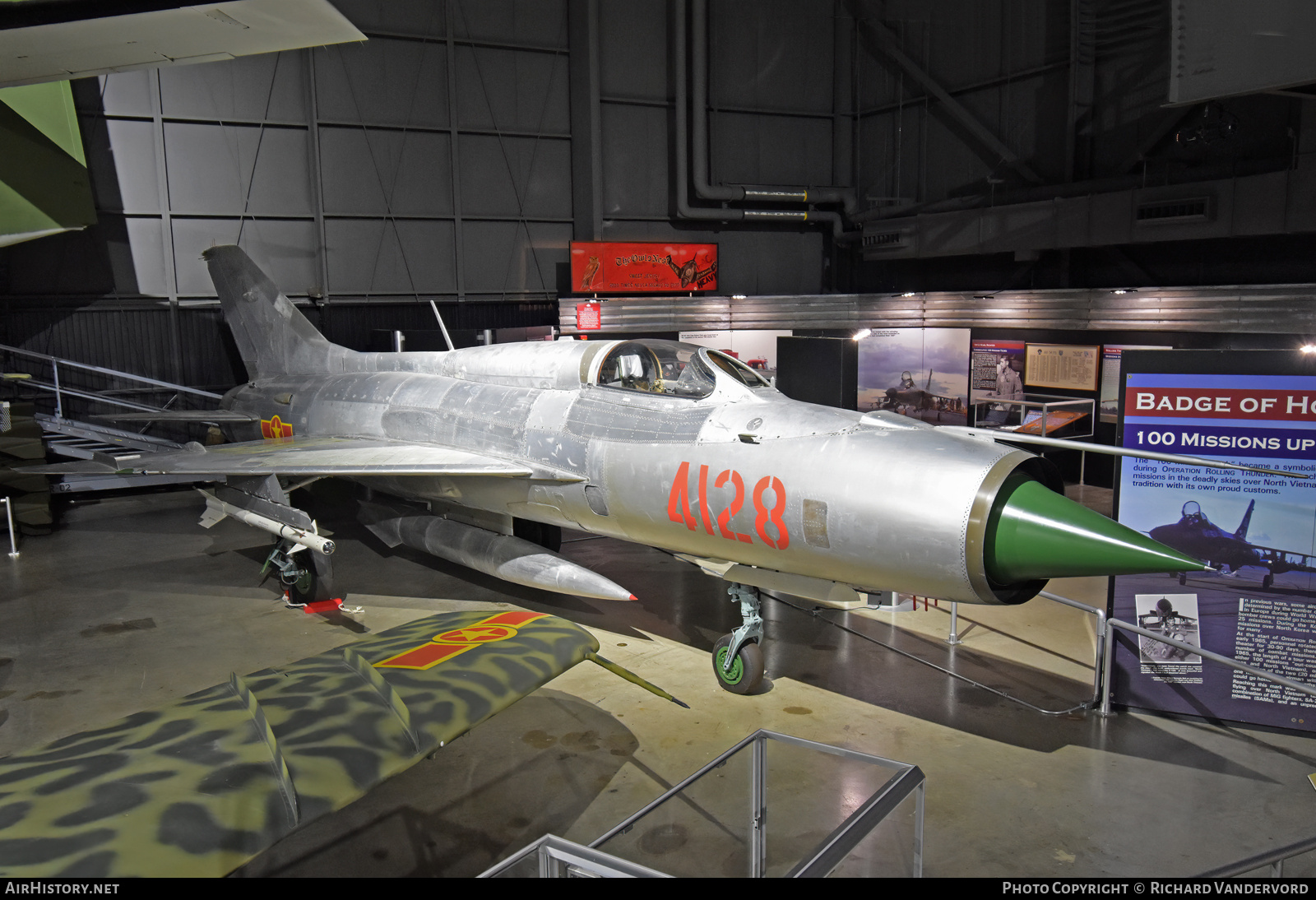 Aircraft Photo of 4128 | Mikoyan-Gurevich MiG-21PF | Vietnam - Air Force | AirHistory.net #809149
