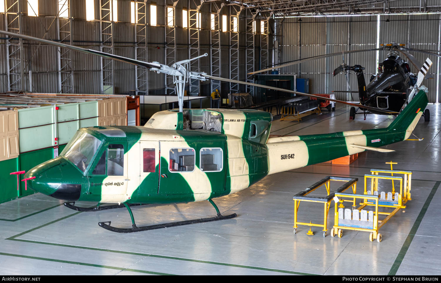Aircraft Photo of SUH-542 | Bell 212 | Sri Lanka - Air Force | AirHistory.net #809151