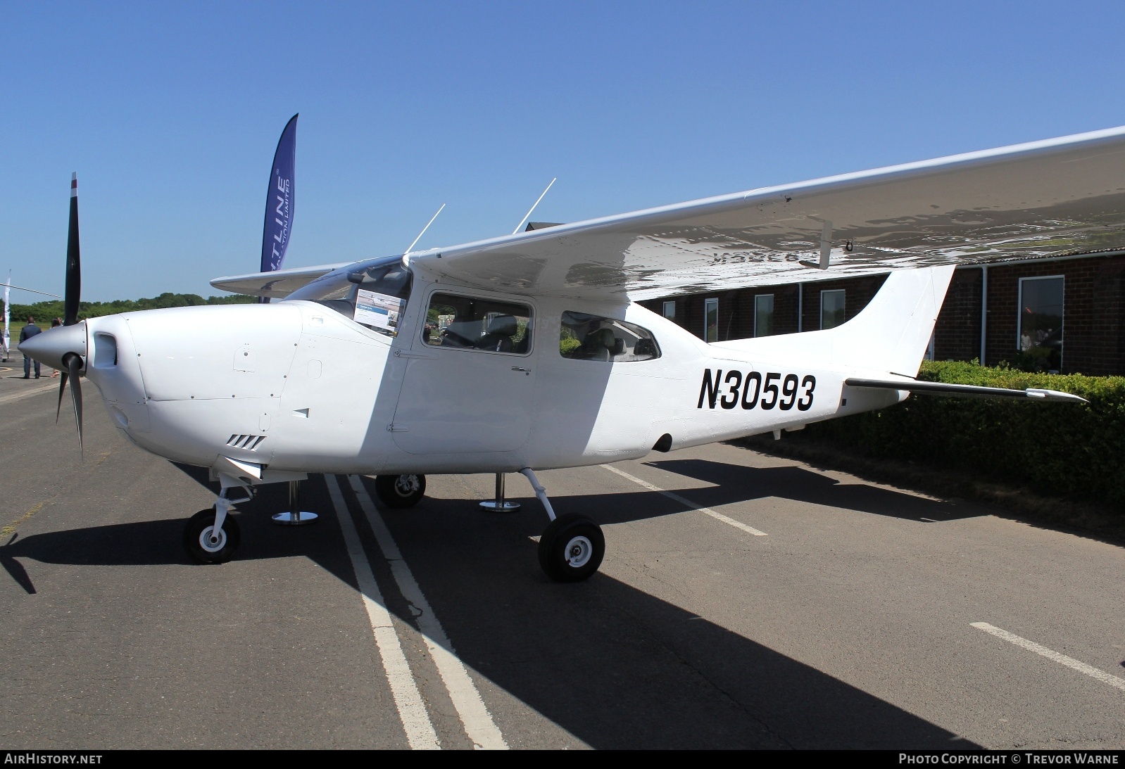 Aircraft Photo of N30593 | Cessna 210L Centurion | AirHistory.net #809212