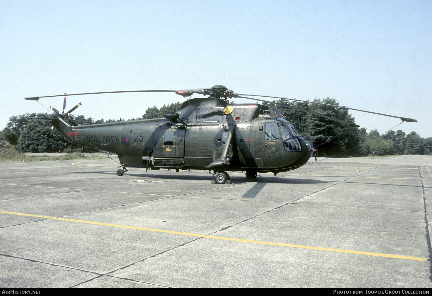 Aircraft Photo of ZE428 | Westland WS-61 Sea King HC4 | UK - Navy | AirHistory.net #809274