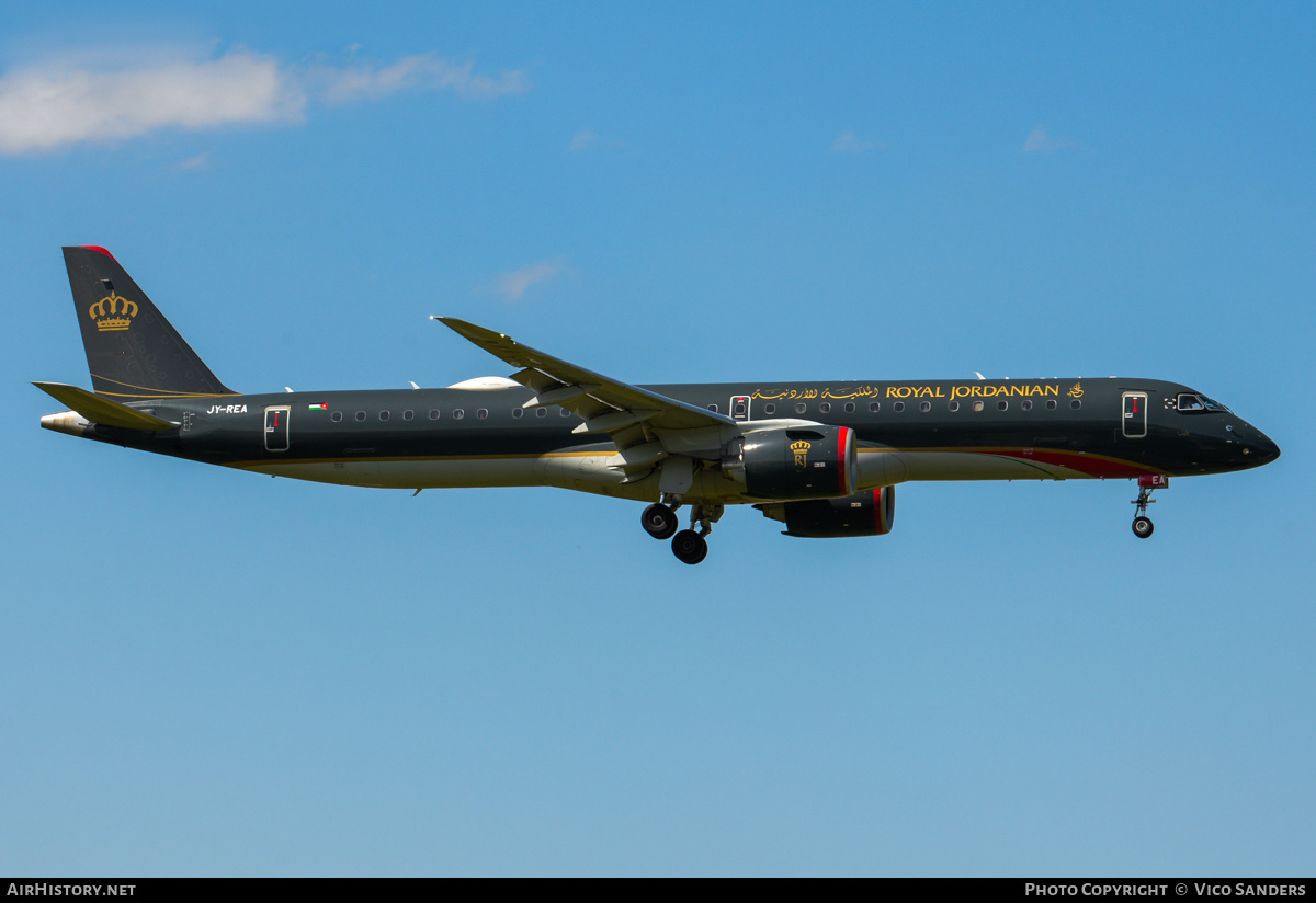 Aircraft Photo of JY-REA | Embraer 195-E2 (ERJ-190-400) | Royal Jordanian Airlines | AirHistory.net #809367
