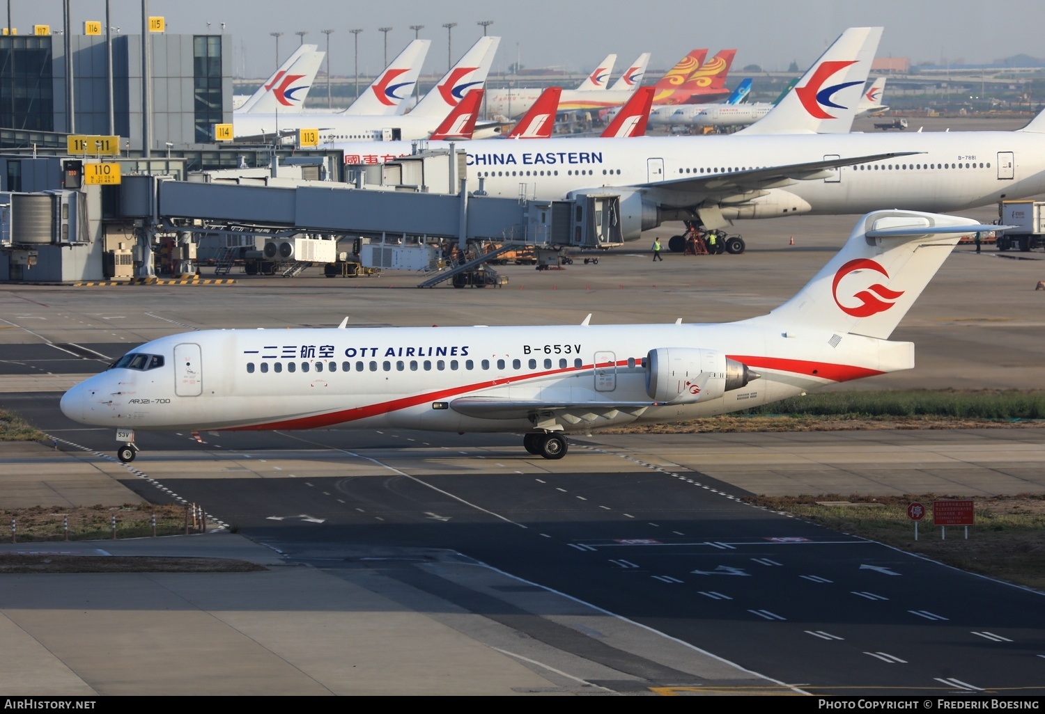 Aircraft Photo of B-653V | COMAC ARJ21-700 Xiangfeng | OTT Airlines | AirHistory.net #809399