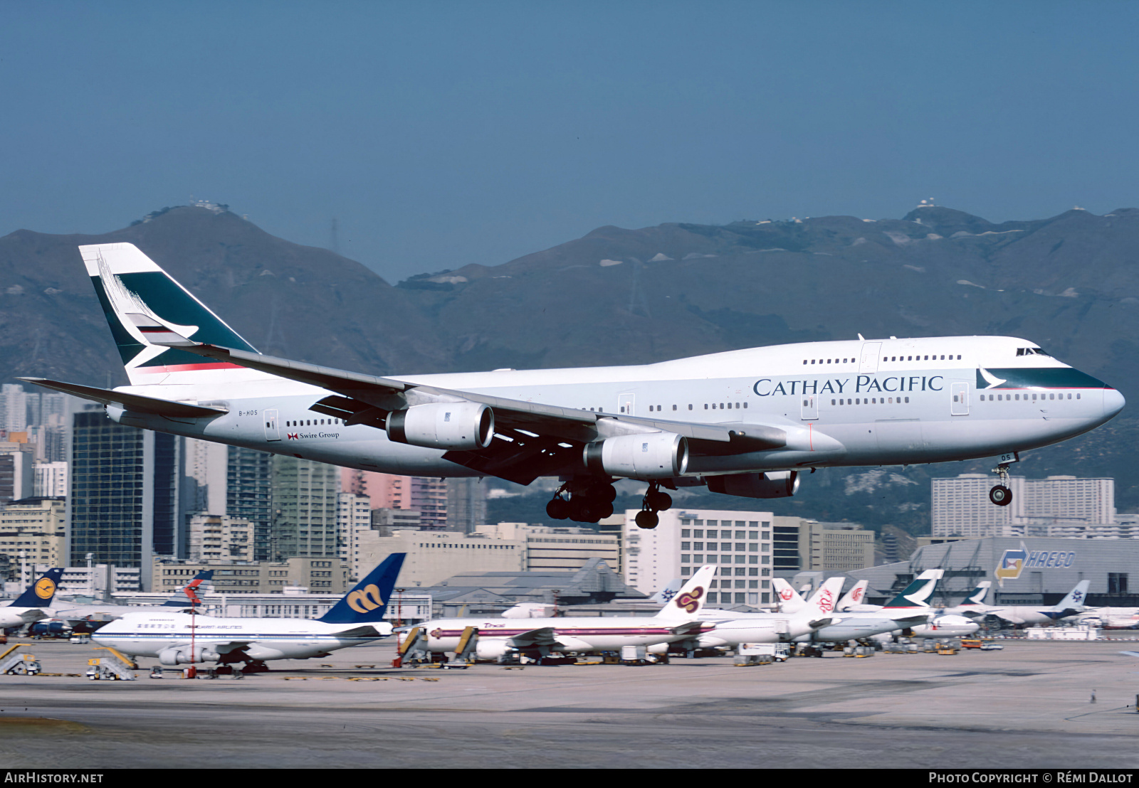 Aircraft Photo of B-HOS | Boeing 747-467 | Cathay Pacific Airways | AirHistory.net #809406