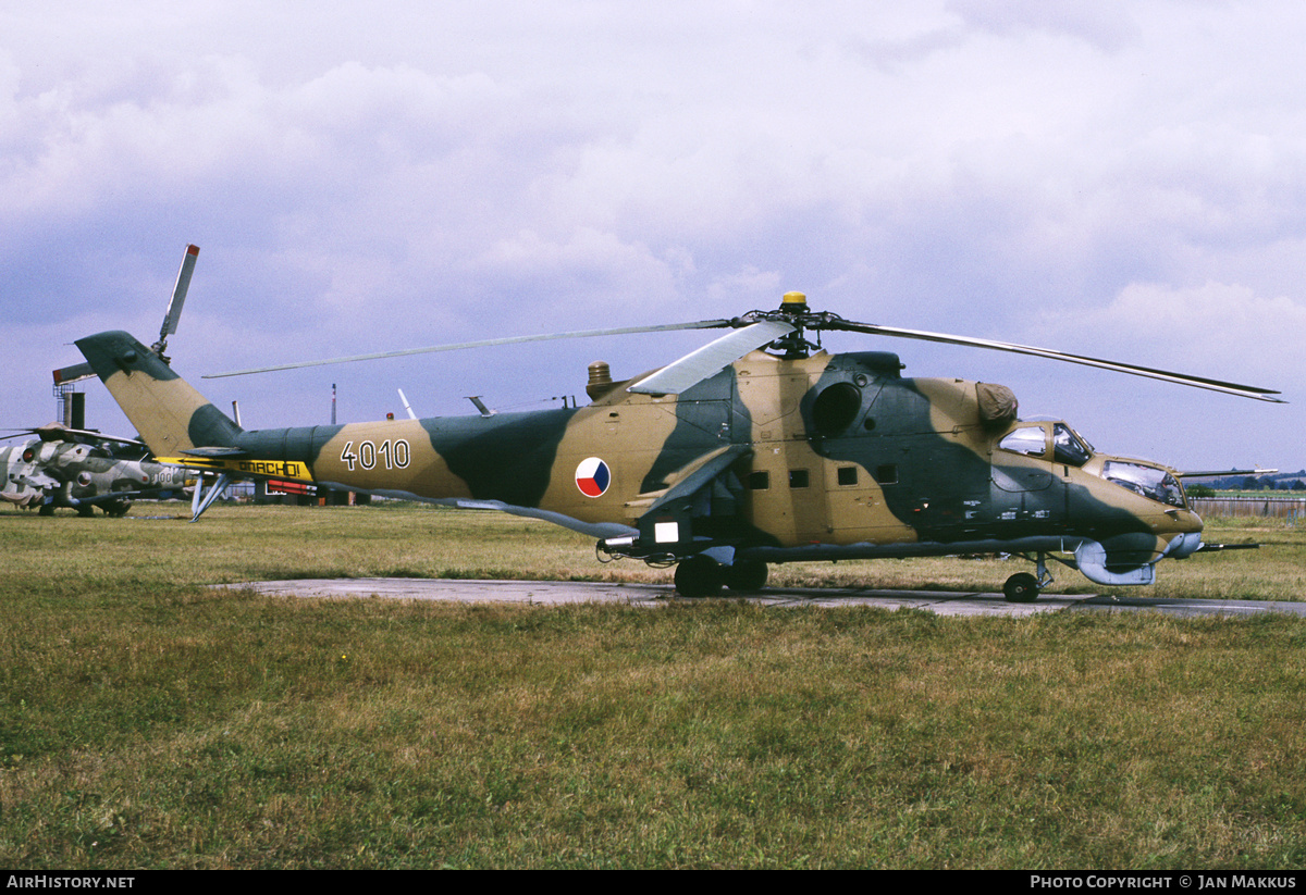 Aircraft Photo of 4010 | Mil Mi-24D | Czechoslovakia - Air Force | AirHistory.net #809416