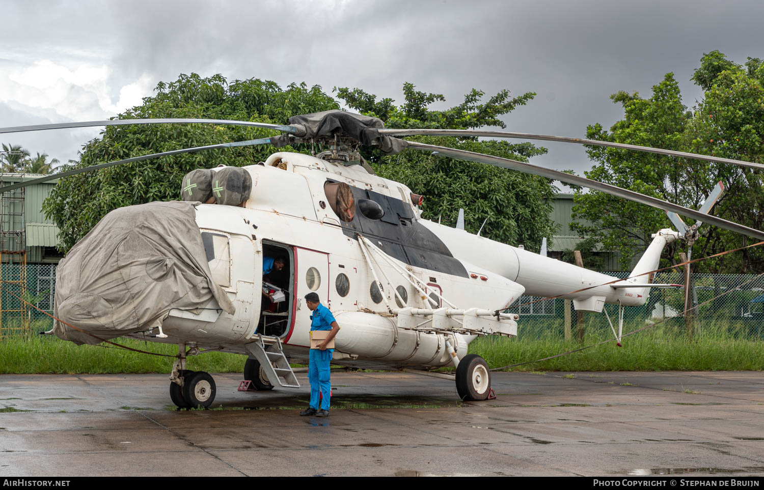 Aircraft Photo of No Reg | Mil Mi-171 | Sri Lanka - Air Force | AirHistory.net #809458