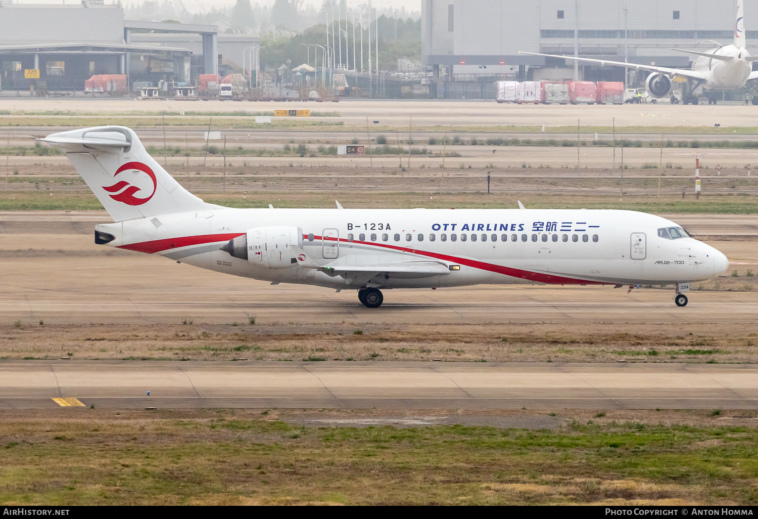Aircraft Photo of B-123A | COMAC ARJ21-700 Xiangfeng | OTT Airlines | AirHistory.net #809531