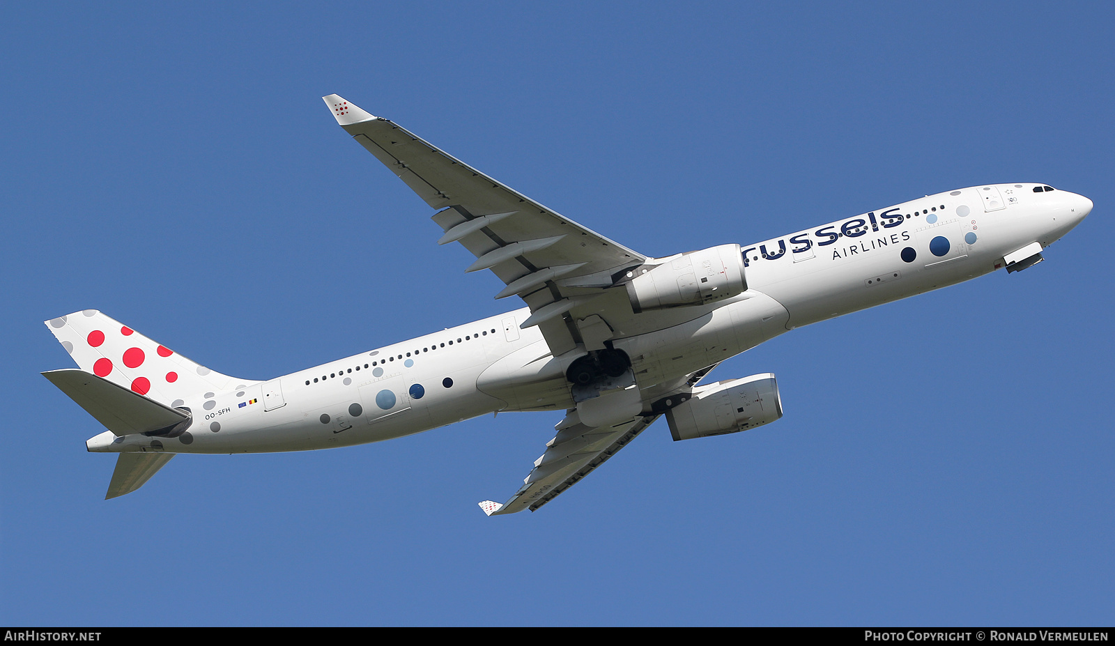 Aircraft Photo of OO-SFH | Airbus A330-342 | Brussels Airlines | AirHistory.net #809561