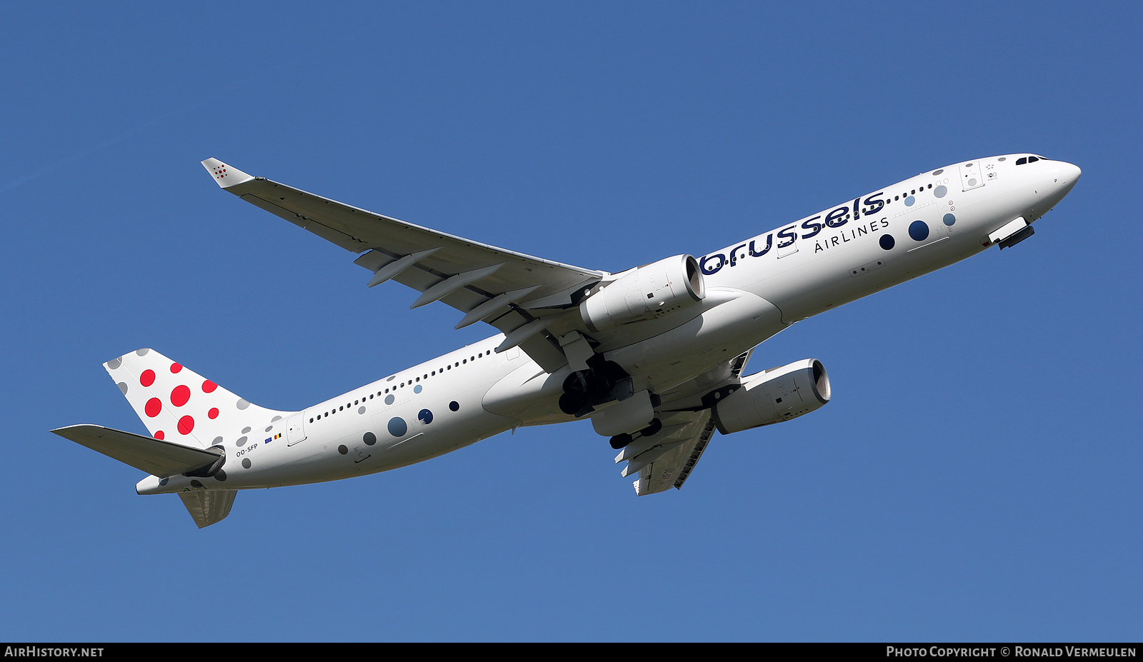 Aircraft Photo of OO-SFP | Airbus A330-343E | Brussels Airlines | AirHistory.net #809572