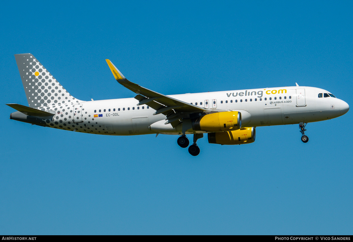 Aircraft Photo of EC-ODL | Airbus A320-232 | Vueling Airlines | AirHistory.net #809669