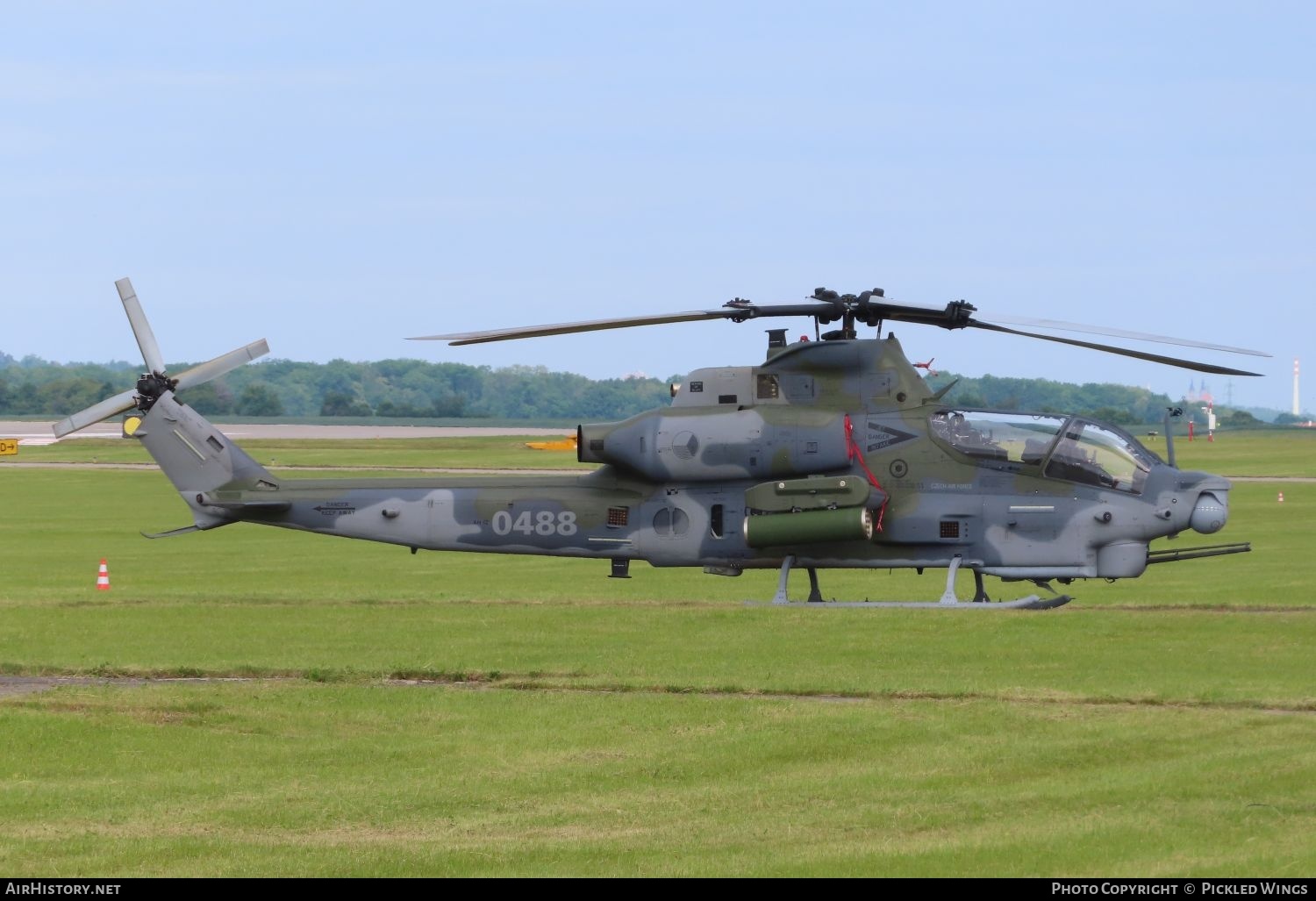 Aircraft Photo of 0488 | Bell AH-1Z Viper (449) | Czechia - Air Force | AirHistory.net #809723