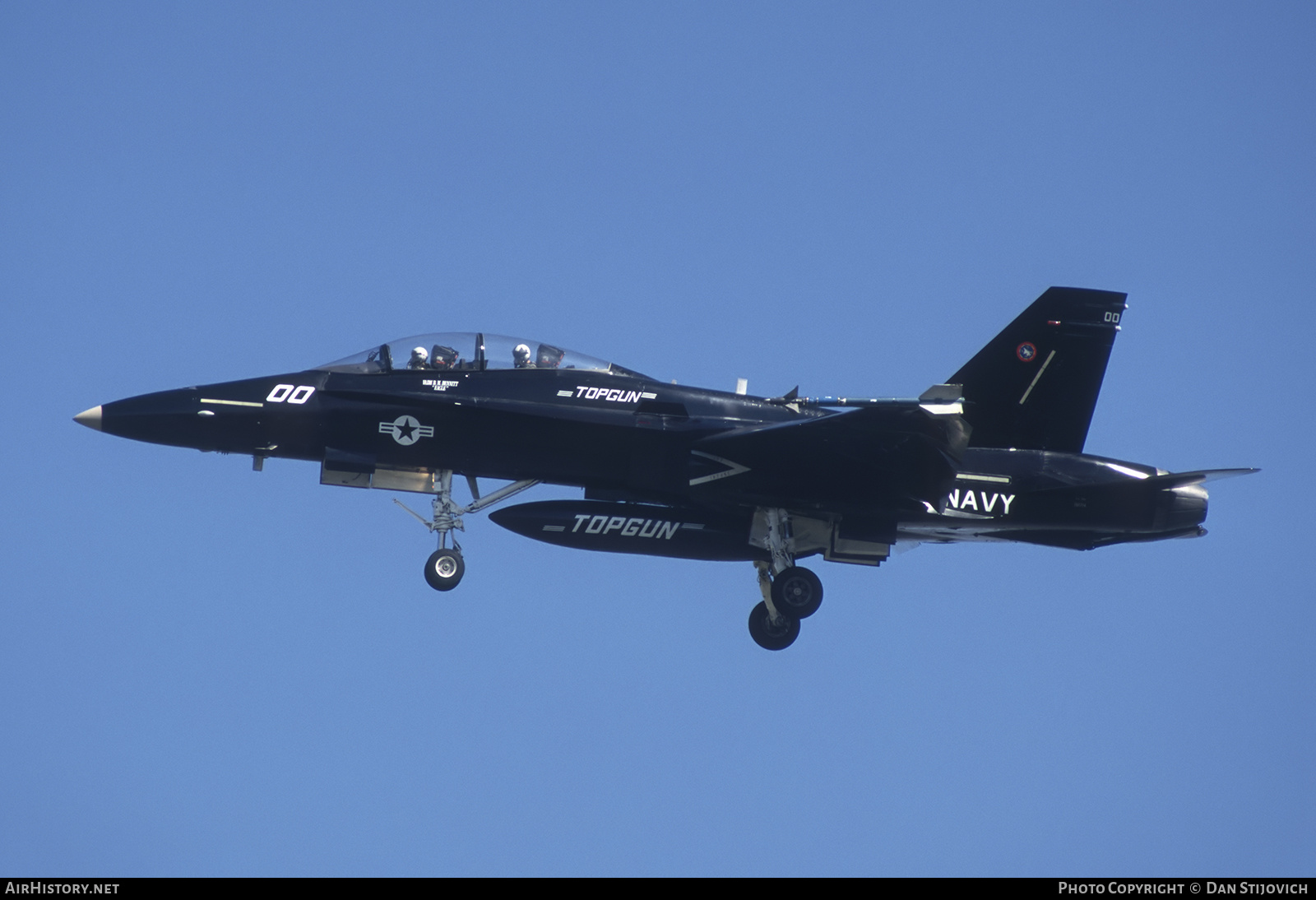 Aircraft Photo of 161714 | McDonnell Douglas F/A-18B Hornet | USA - Navy | AirHistory.net #809736