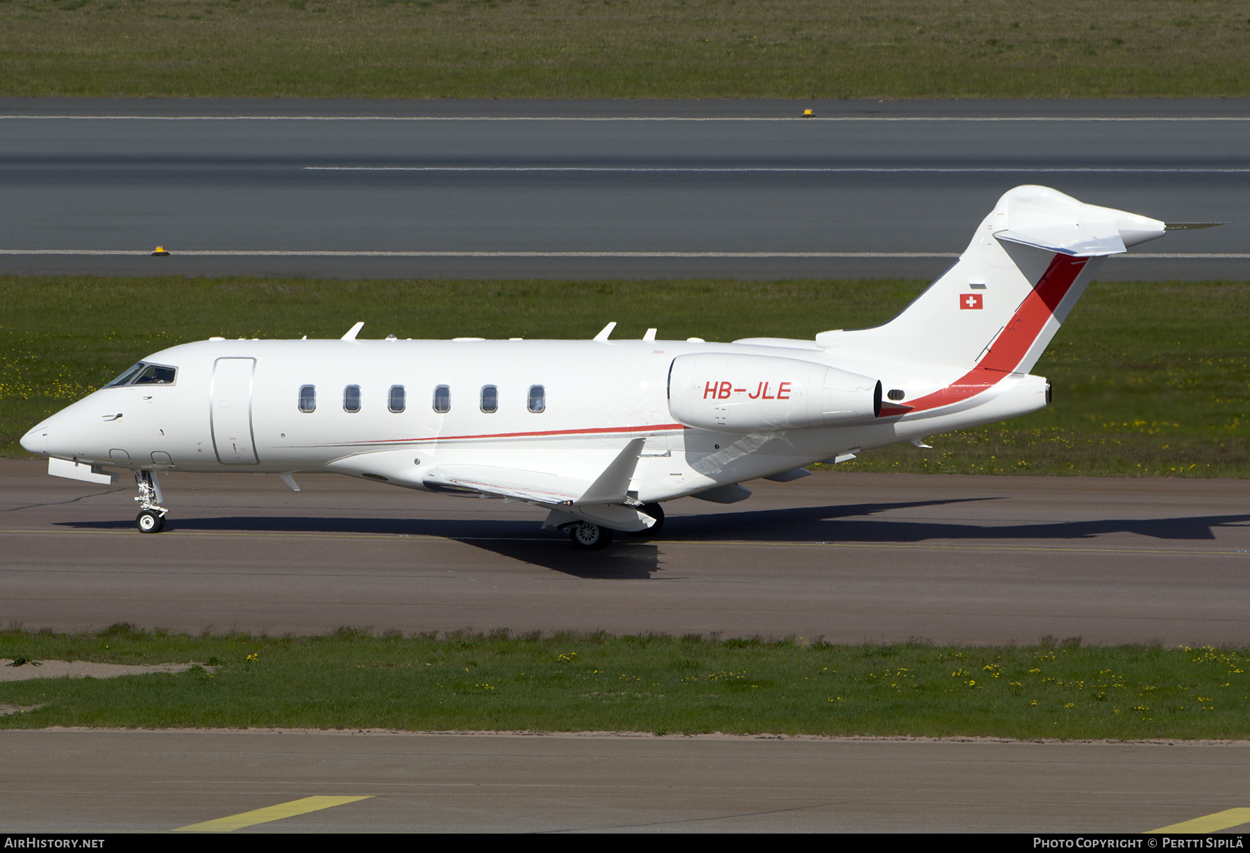 Aircraft Photo of HB-JLE | Bombardier Challenger 3500 (BD-100-1A10) | AirHistory.net #809787