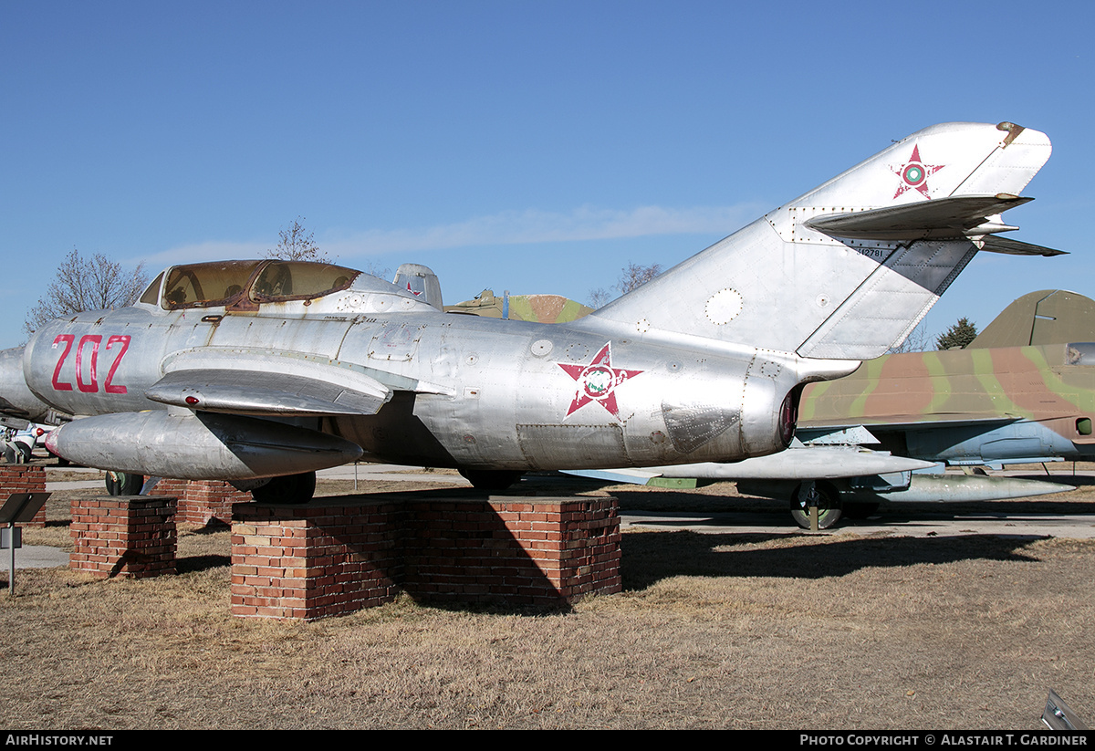 Aircraft Photo of 202 | Mikoyan-Gurevich MiG-15UTI | Bulgaria - Air Force | AirHistory.net #809793