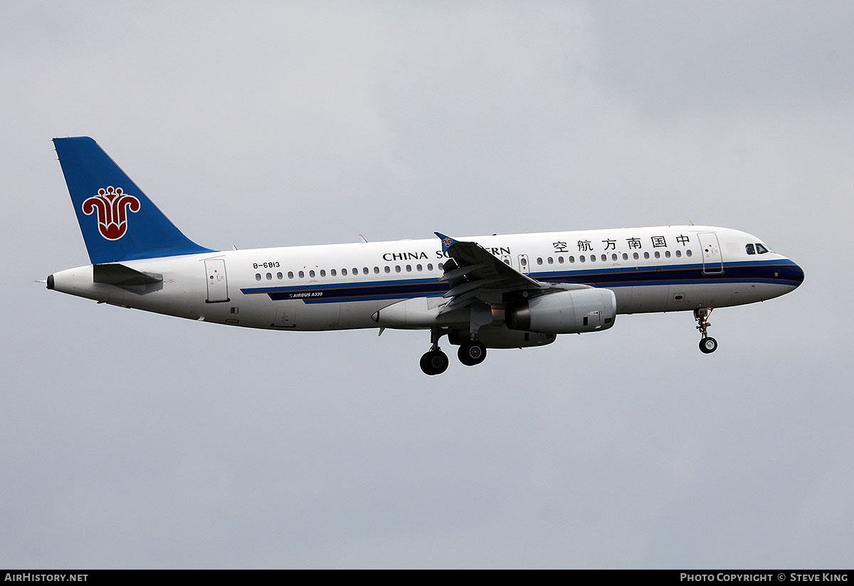 Aircraft Photo of B-6813 | Airbus A320-232 | China Southern Airlines | AirHistory.net #809814