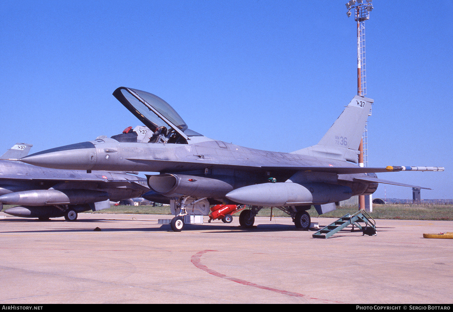 Aircraft Photo of MM7236 / 80-0565 | General Dynamics F-16A/ADF Fighting Falcon | Italy - Air Force | AirHistory.net #809823