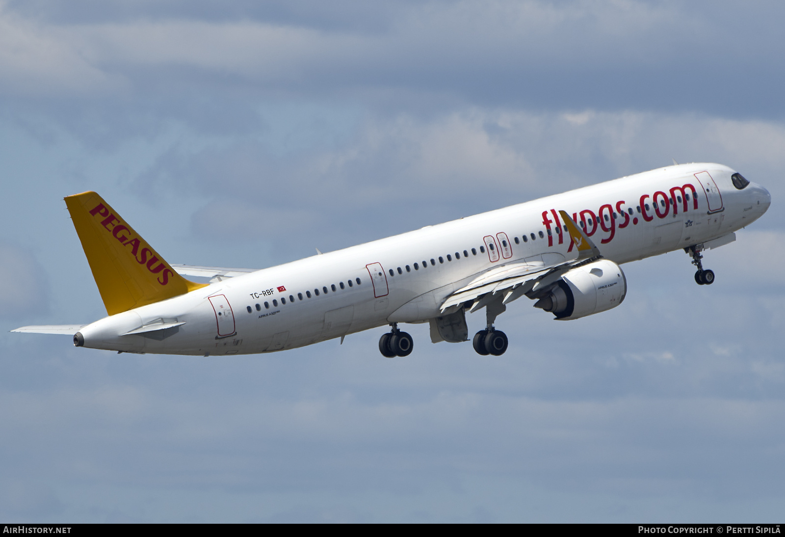 Aircraft Photo of TC-RBF | Airbus A321-251NX | Pegasus Airlines | AirHistory.net #809891