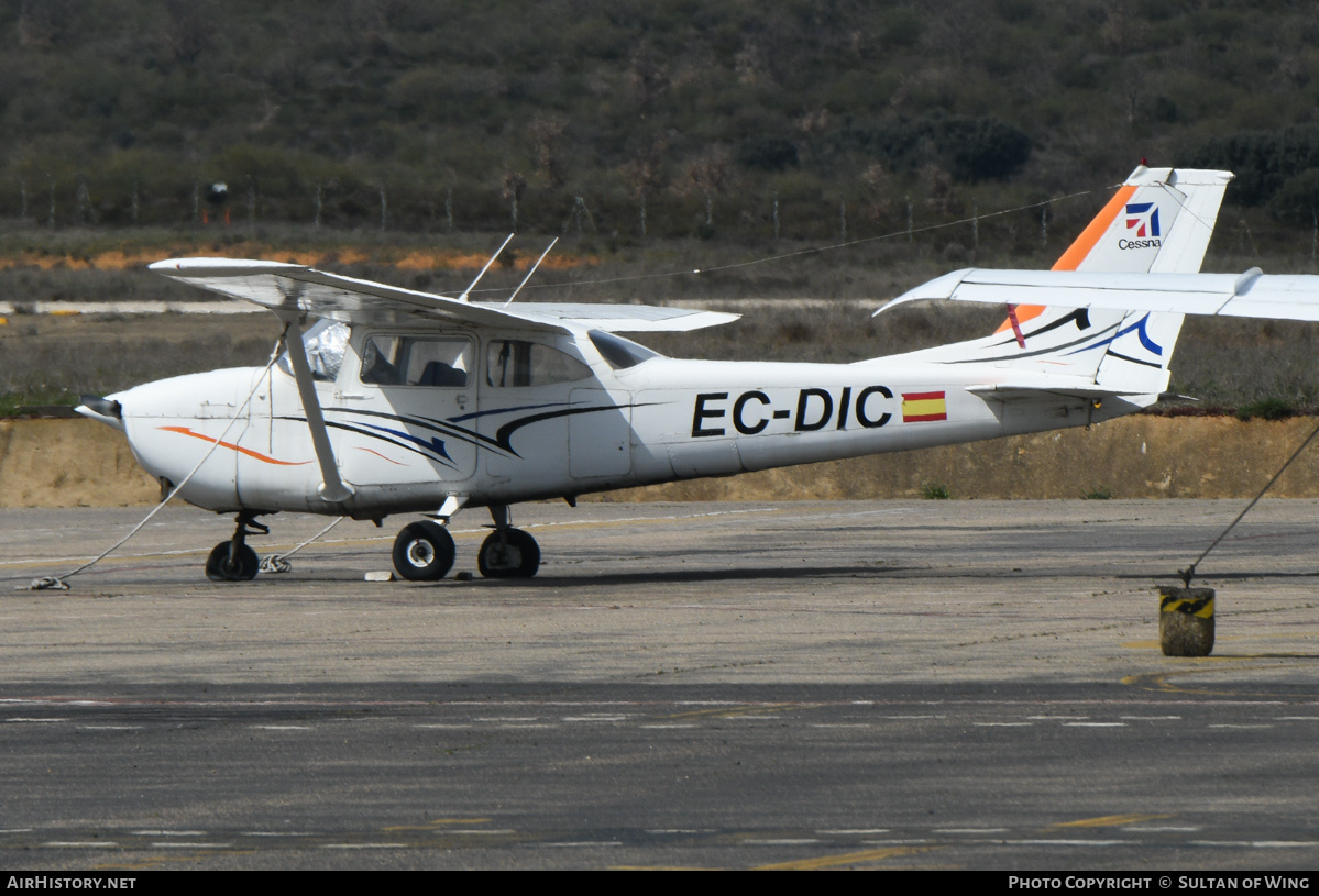 Aircraft Photo of EC-DIC | Reims F172H Skyhawk | AirHistory.net #809982