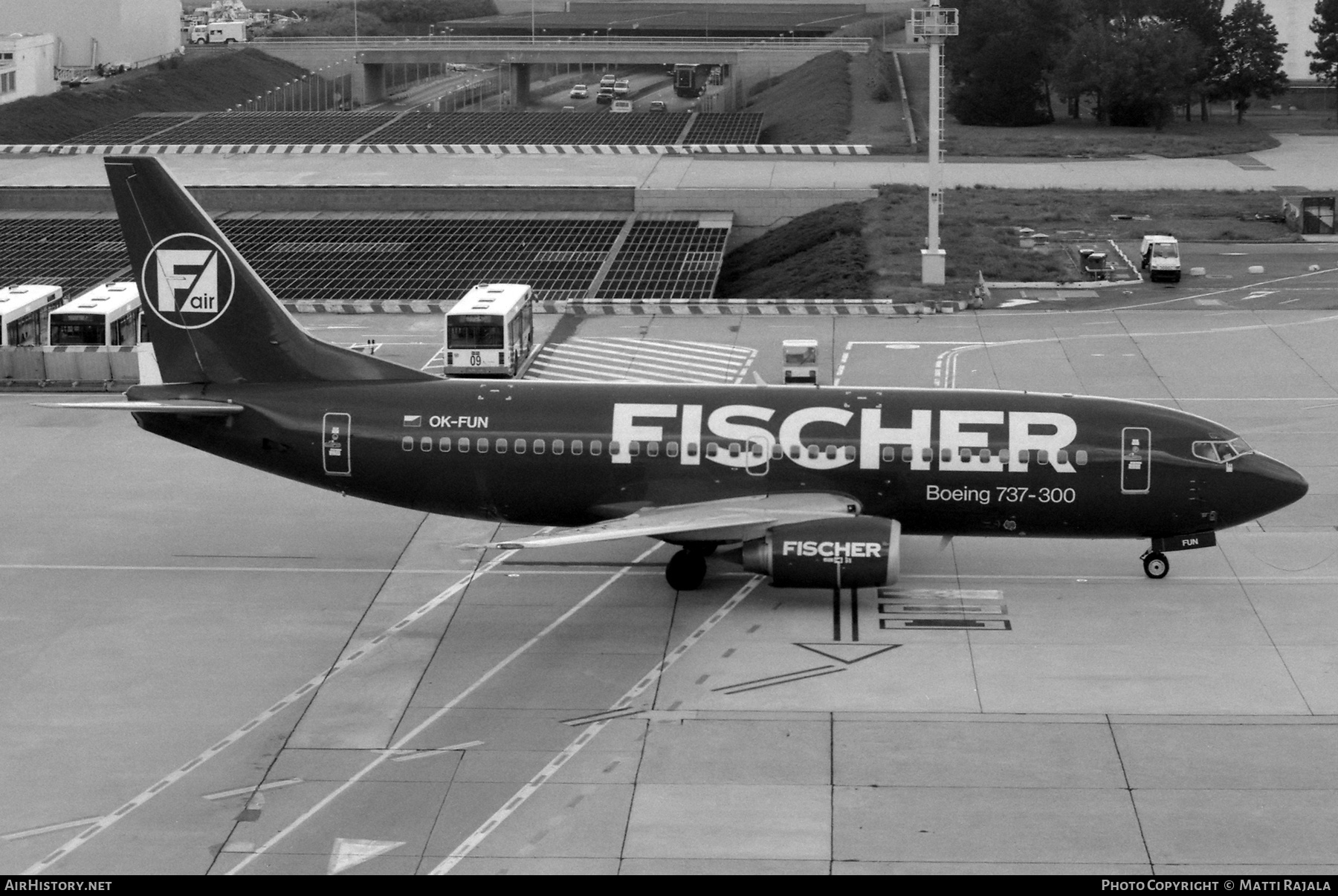 Aircraft Photo of OK-FUN | Boeing 737-33A | Fischer Air | AirHistory.net #810013