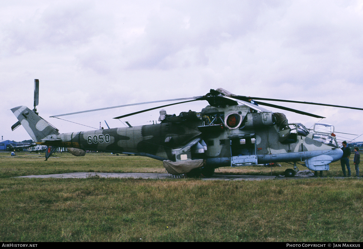 Aircraft Photo of 6050 | Mil Mi-24DU | Czechoslovakia - Air Force | AirHistory.net #810047