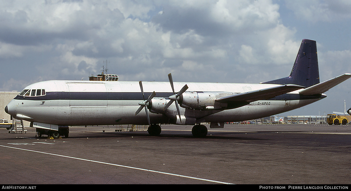 Aircraft Photo of G-APEG | Vickers 953C Merchantman | BEA Cargo - British European Airways | AirHistory.net #810191