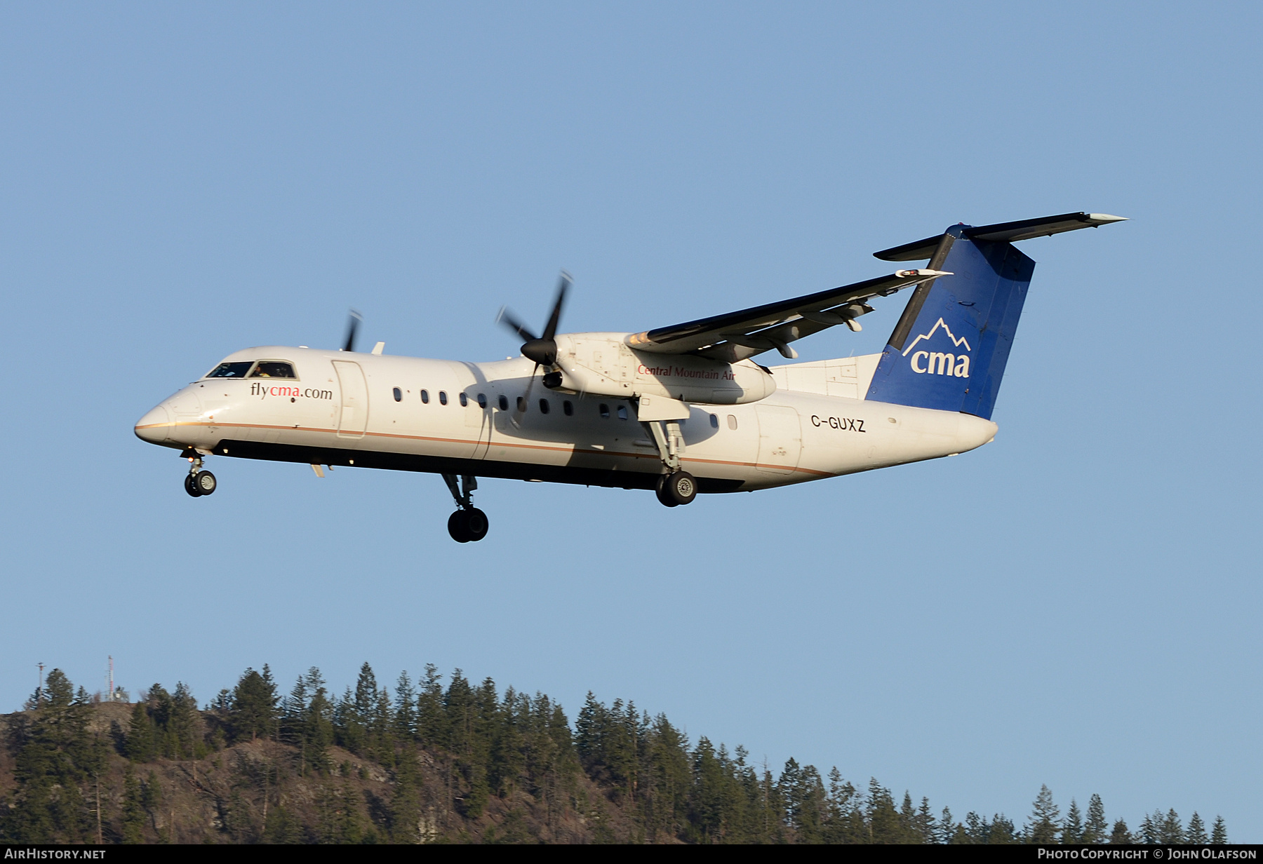 Aircraft Photo of C-GUXZ | De Havilland Canada DHC-8-311Q Dash 8 | Central Mountain Air - CMA | AirHistory.net #810197