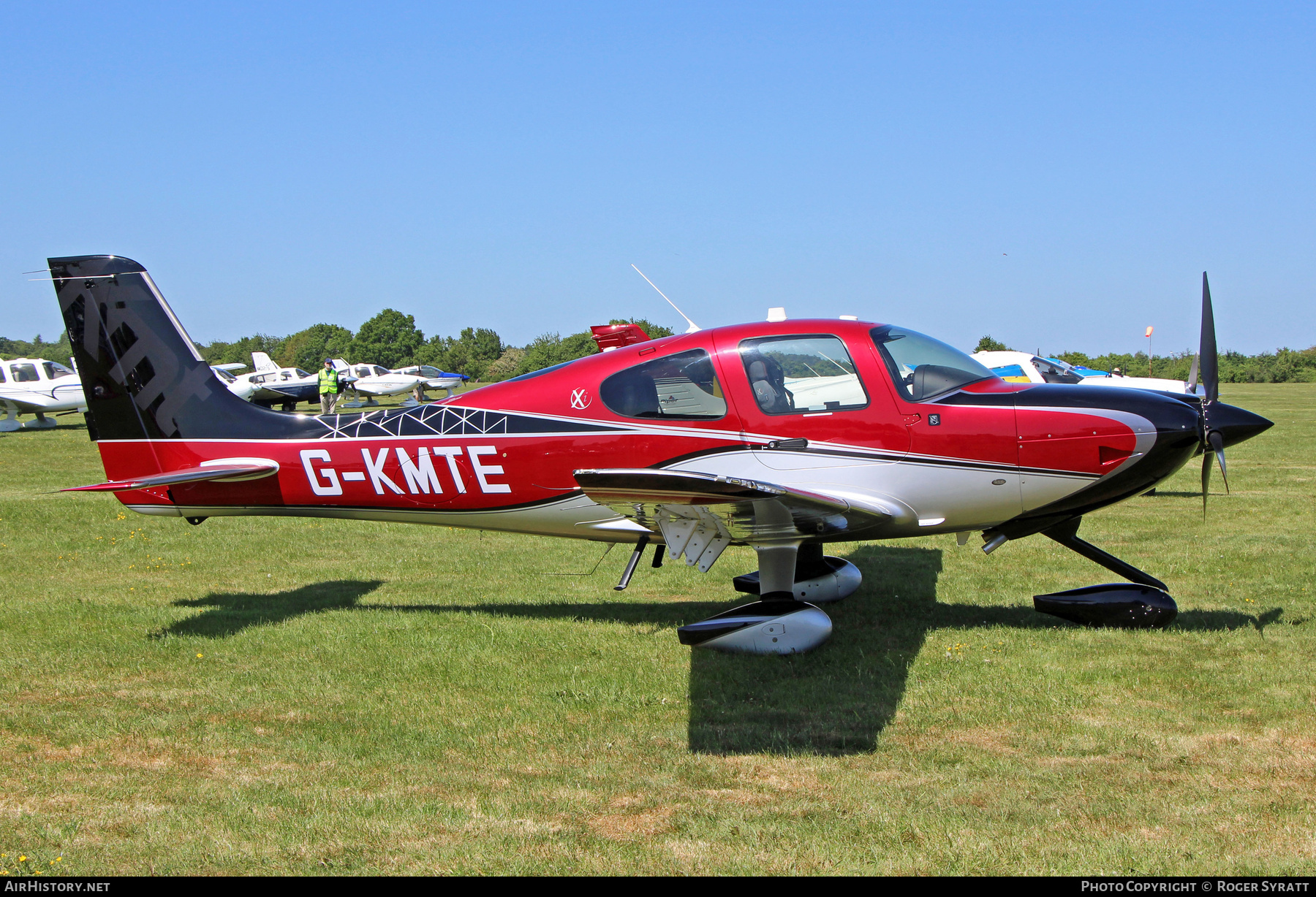 Aircraft Photo of G-KMTE | Cirrus SR-22 G6-GTSXi | AirHistory.net #810219
