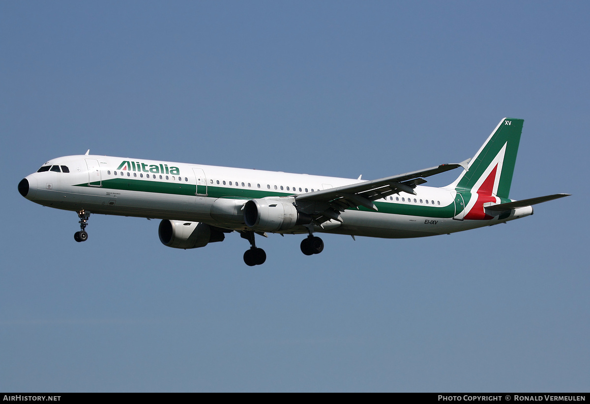Aircraft Photo of EI-IXV | Airbus A321-112 | Alitalia | AirHistory.net #810323