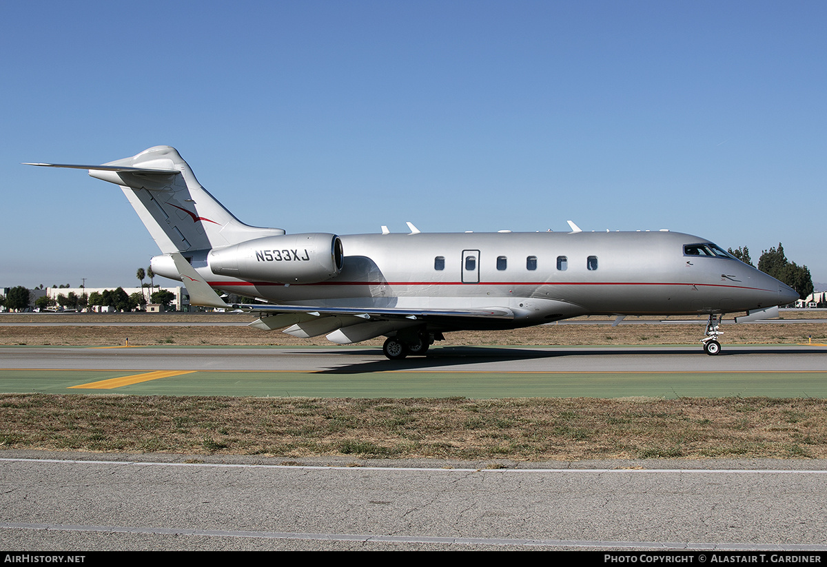 Aircraft Photo of N533XJ | Bombardier Challenger 300 (BD-100-1A10) | VistaJet | AirHistory.net #810418