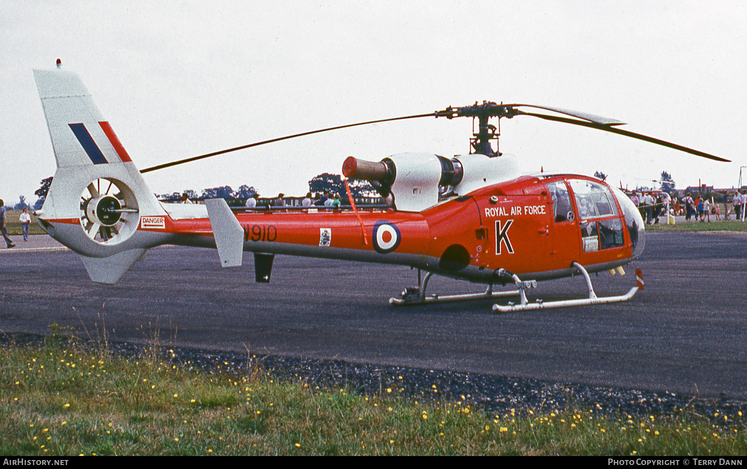 Aircraft Photo of XW910 | Aerospatiale SA-341D Gazelle HT3 | UK - Air Force | AirHistory.net #810425