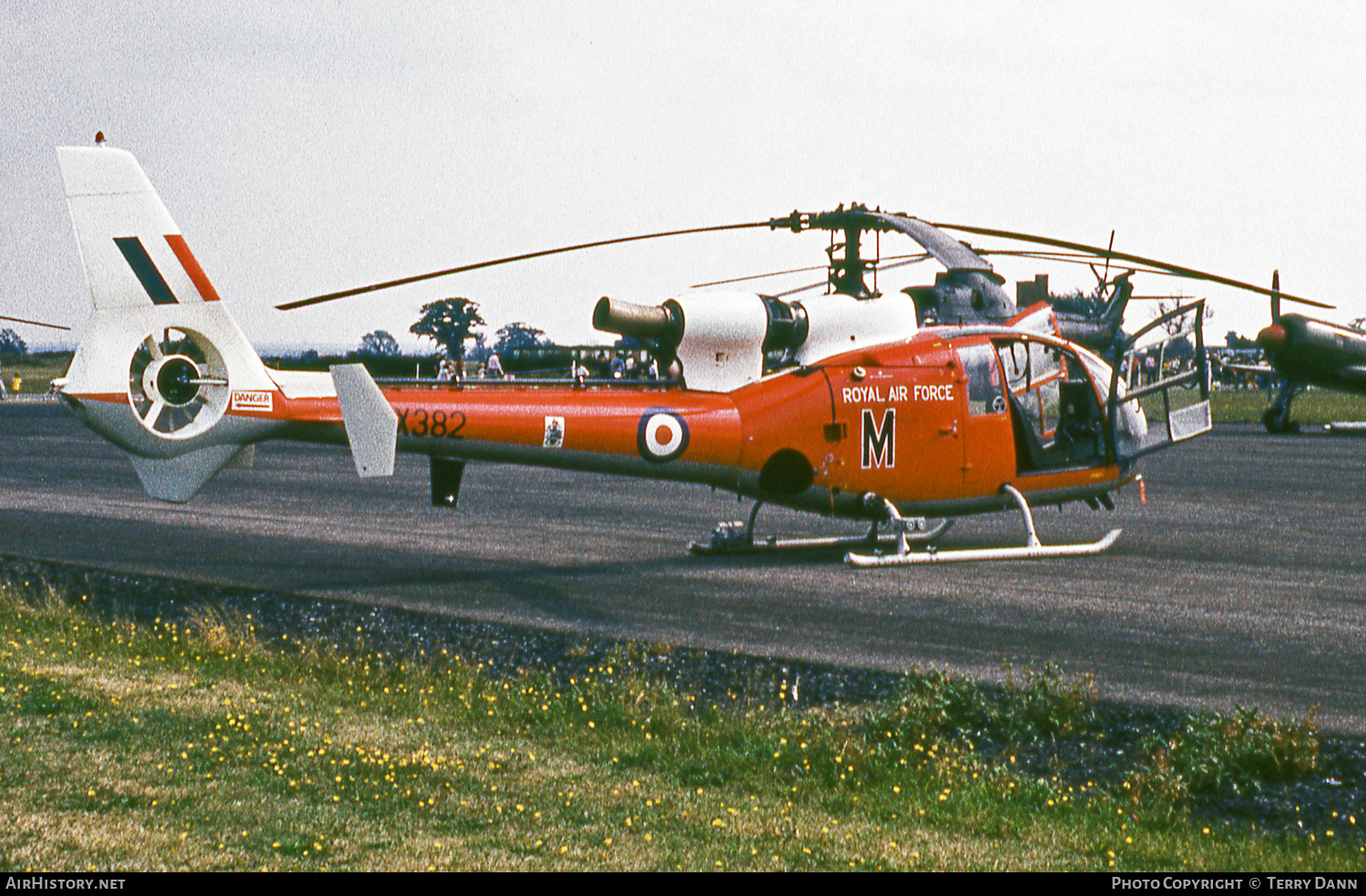 Aircraft Photo of XX382 | Aerospatiale SA-341D Gazelle HT3 | UK - Air Force | AirHistory.net #810435
