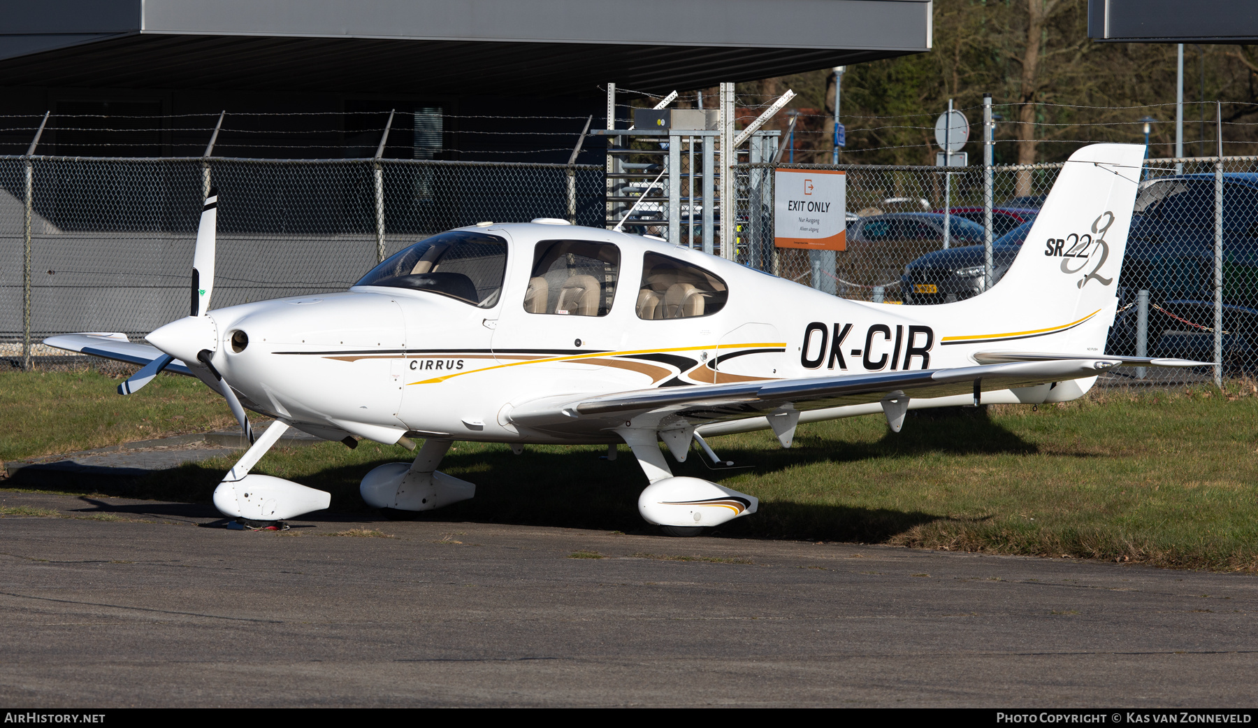 Aircraft Photo of OK-CIR | Cirrus SR-22 G2 | AirHistory.net #810558