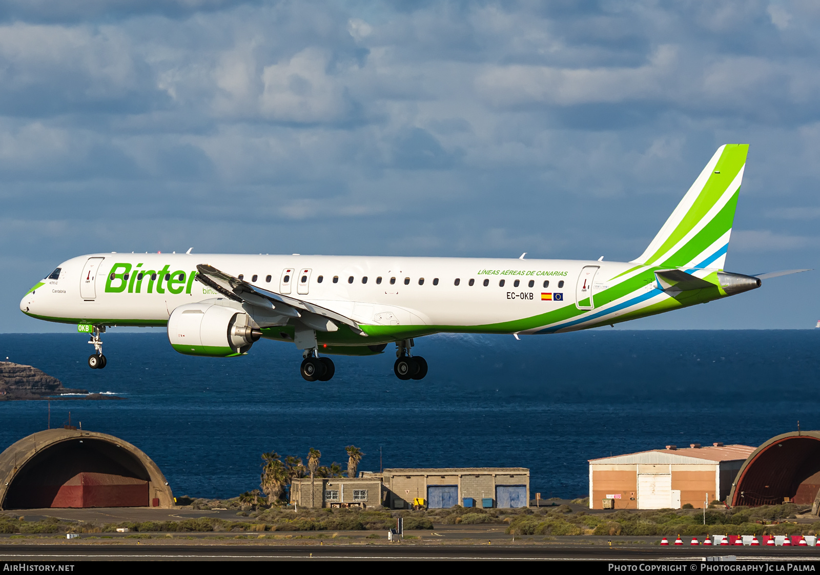 Aircraft Photo of EC-OKB | Embraer 195-E2 (ERJ-190-400 STD) | Binter Canarias | AirHistory.net #810599