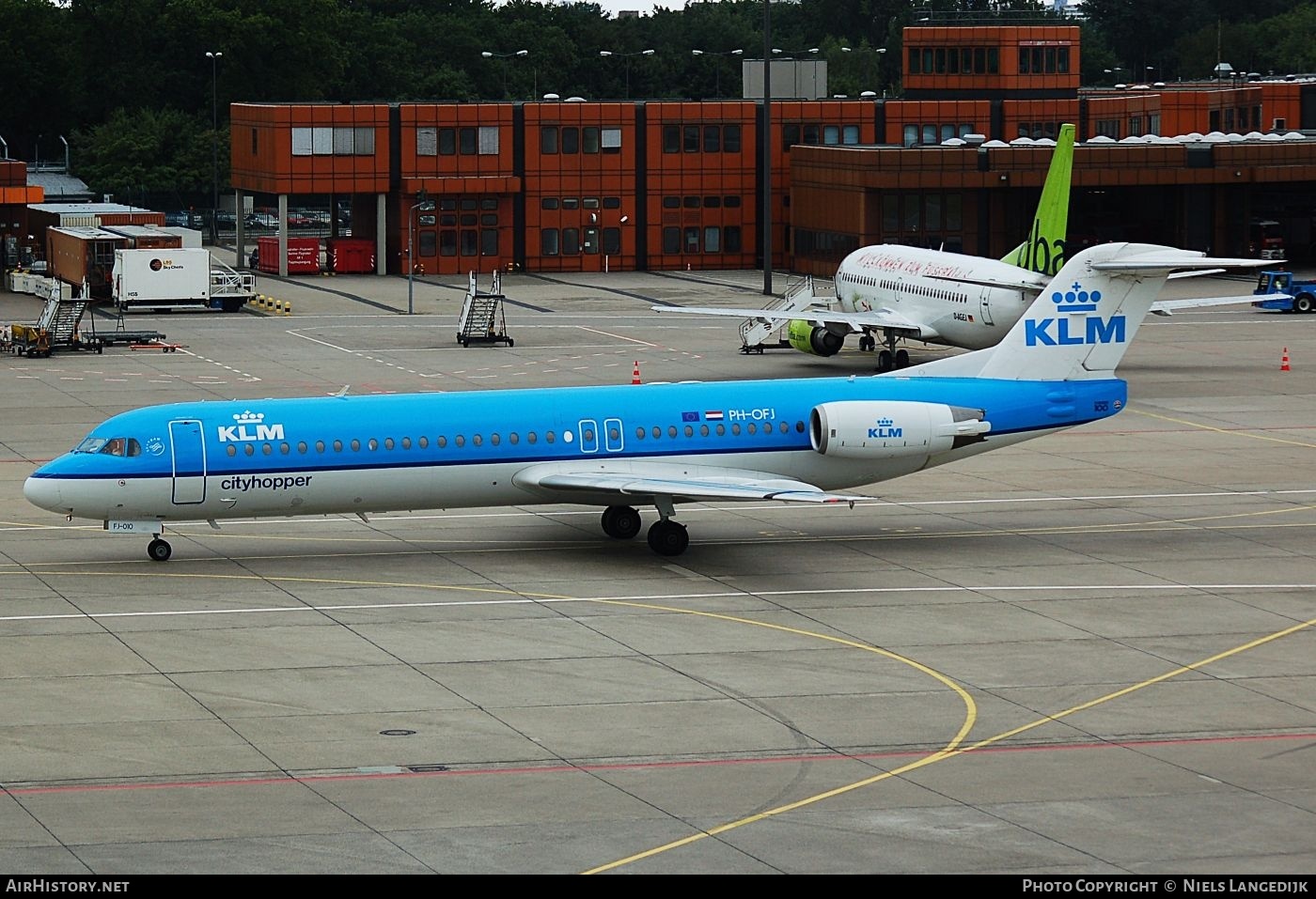 Aircraft Photo of PH-OFJ | Fokker 100 (F28-0100) | KLM Cityhopper | AirHistory.net #810637