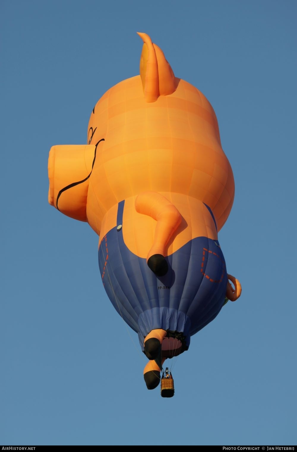 Aircraft Photo of PP-XKW | RVB Balloons Farmer Pig SS | AirHistory.net #810652