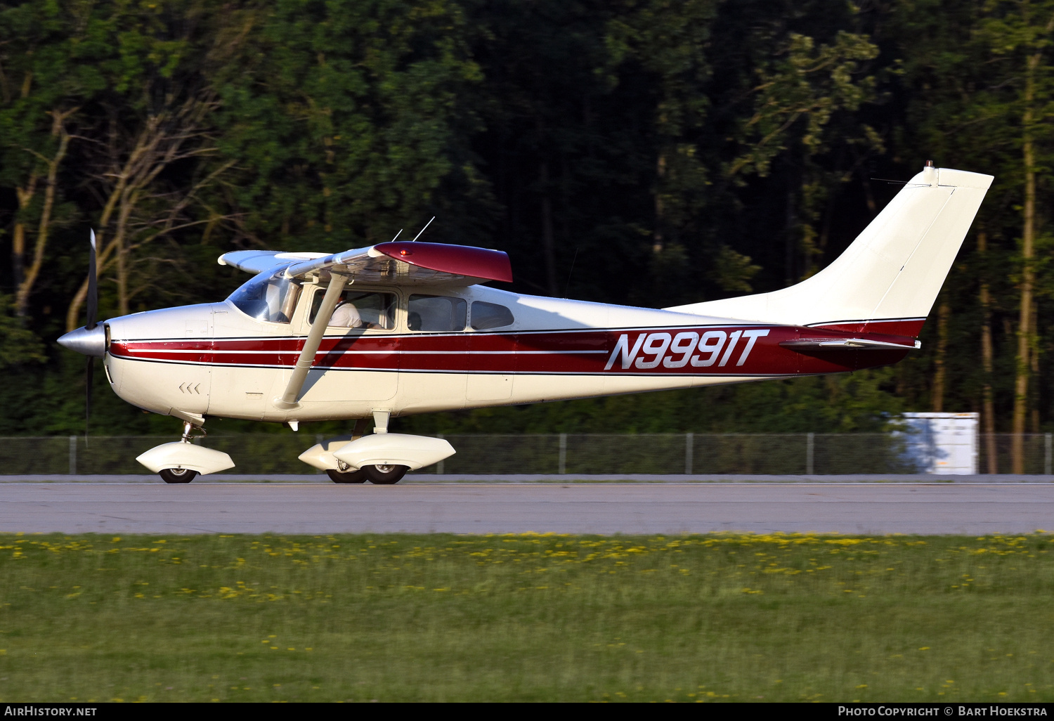 Aircraft Photo of N9991T | Cessna 182D | AirHistory.net #811007